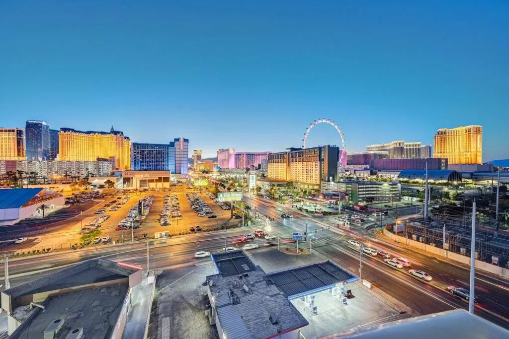 Night in Ultimate Las Vegas Getaway One Bedroom Suite with Balcony, Kitchen, Gym, Pool & Free Parking