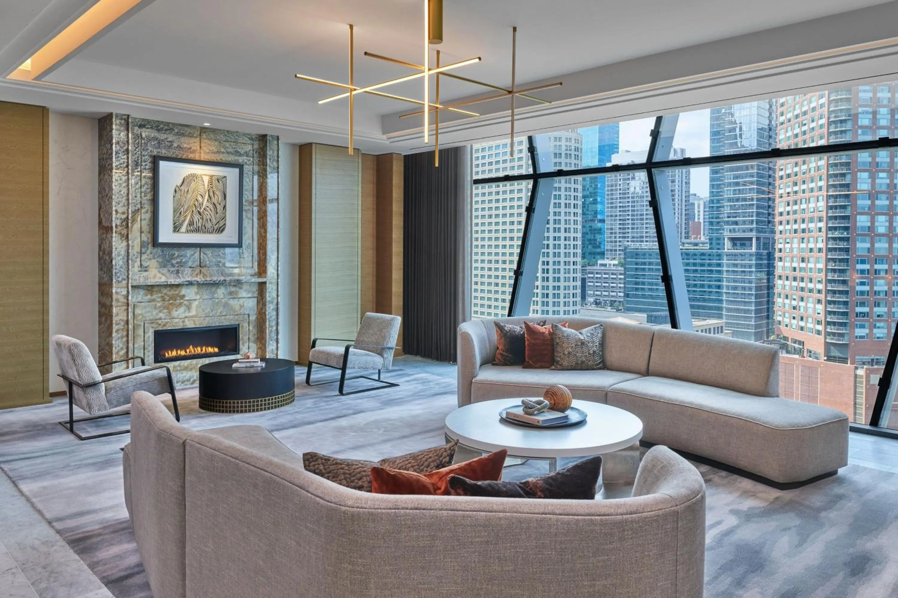 Living room in The St. Regis Chicago