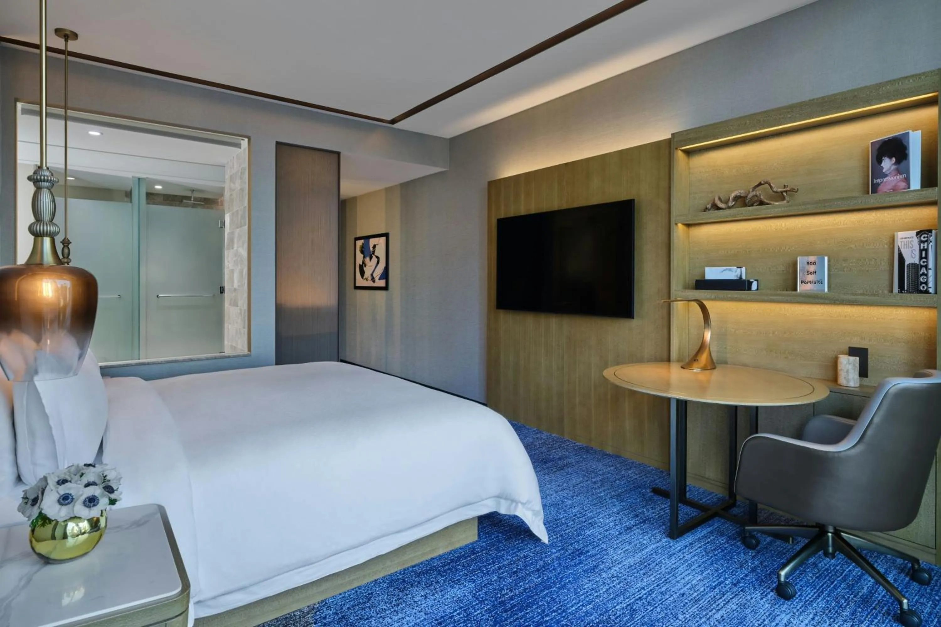 Photo of the whole room, Bed in The St. Regis Chicago