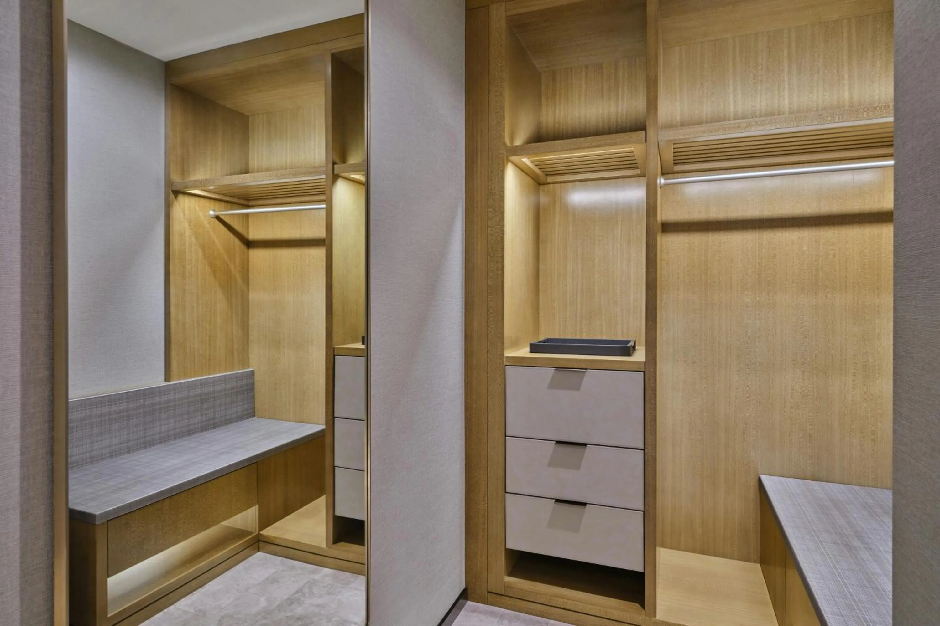 Photo of the whole room in The St. Regis Chicago