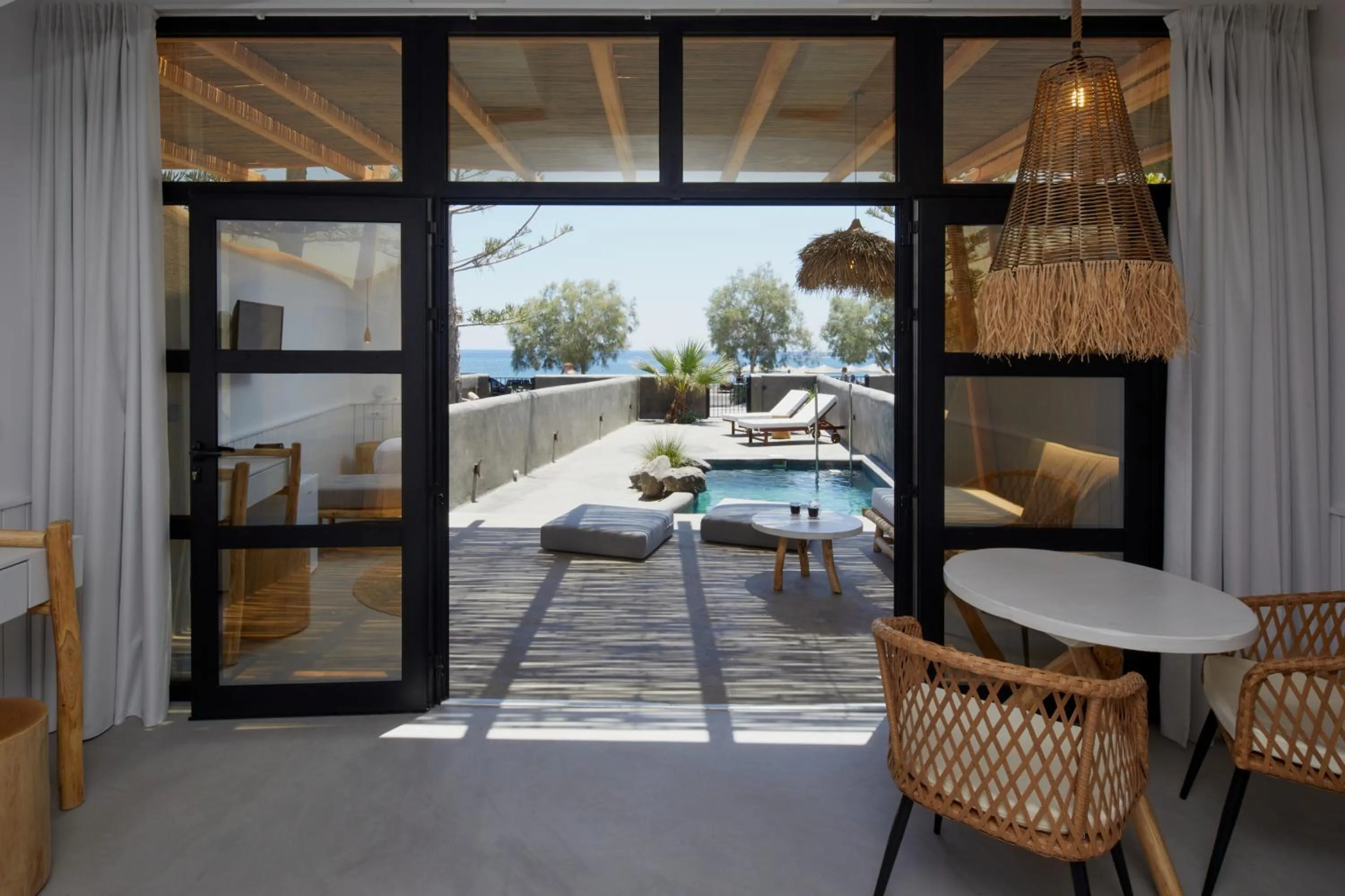 Day in Oscar Beachfront Suites - Adults Only