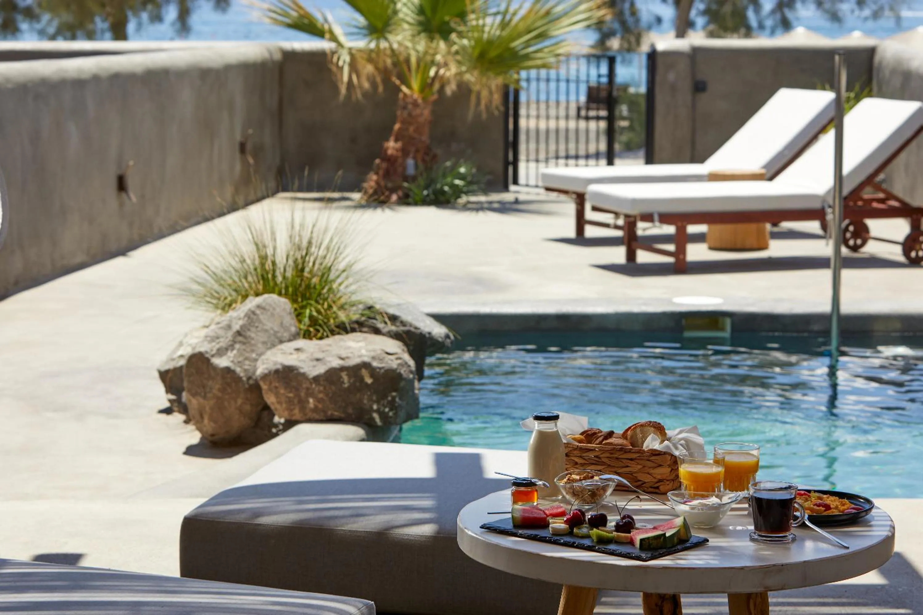 Day in Oscar Beachfront Suites - Adults Only