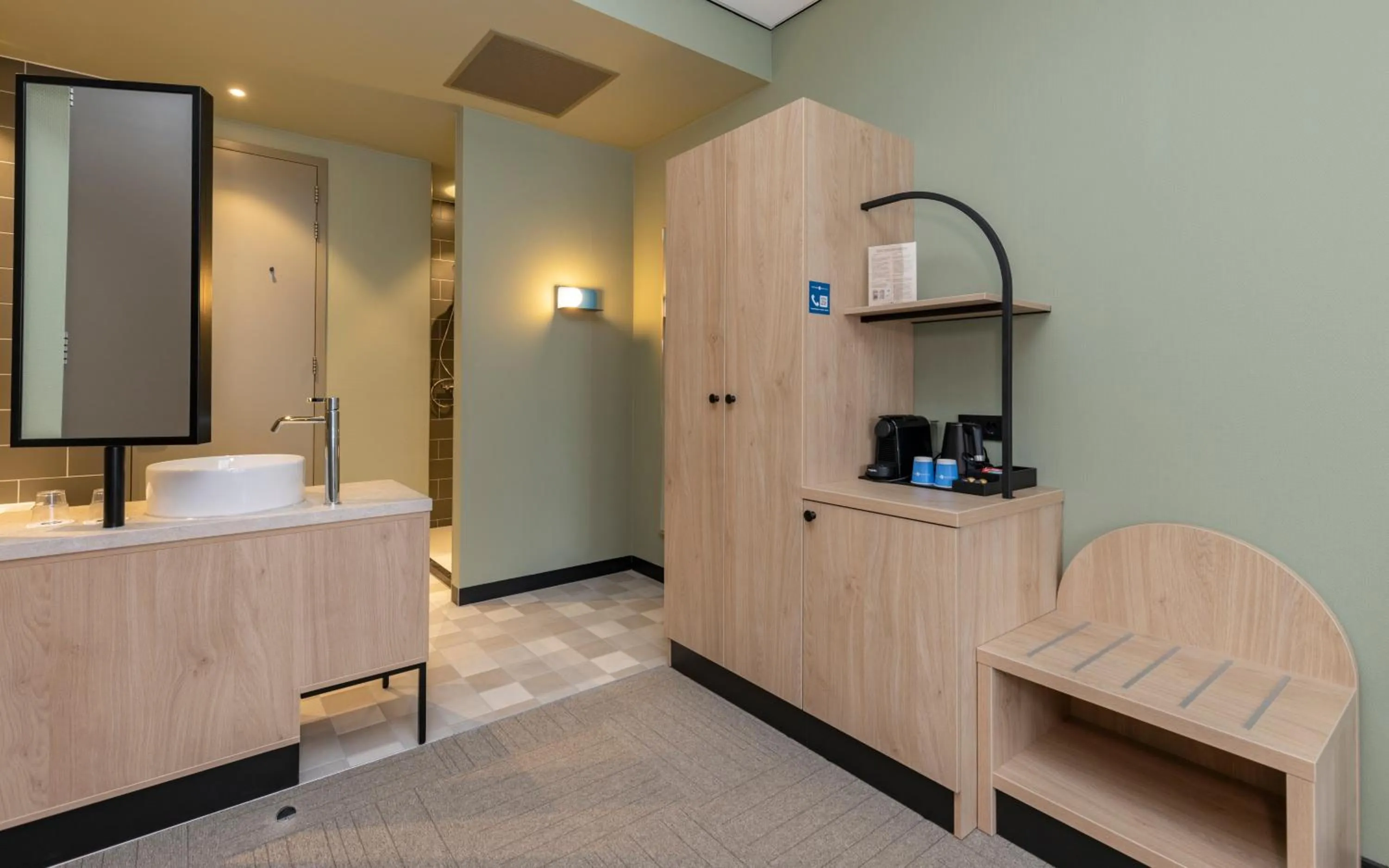 Coffee/tea facilities in Fletcher Hotel-Restaurant Marknesse