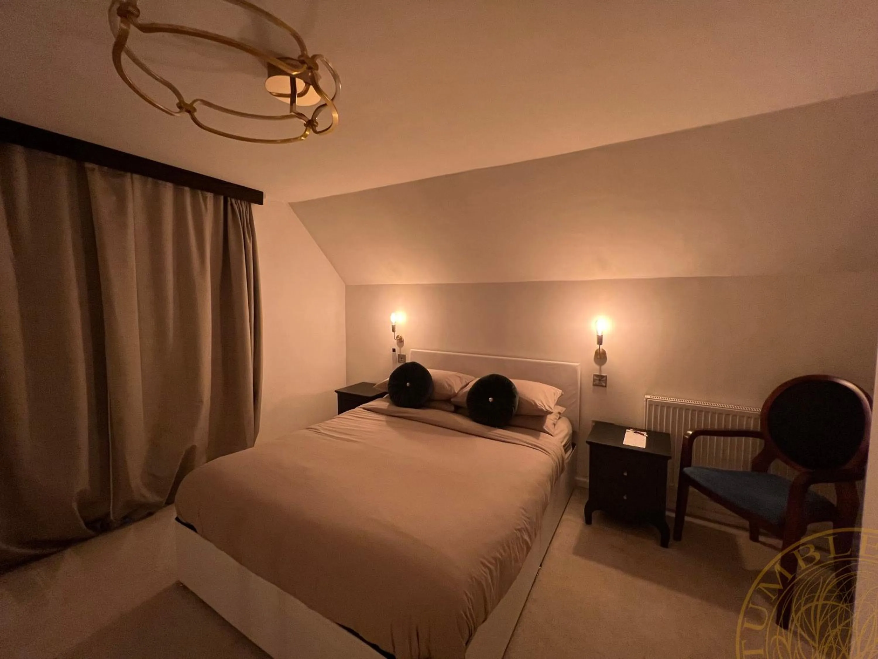 Bed in Tumbleweed Cottage