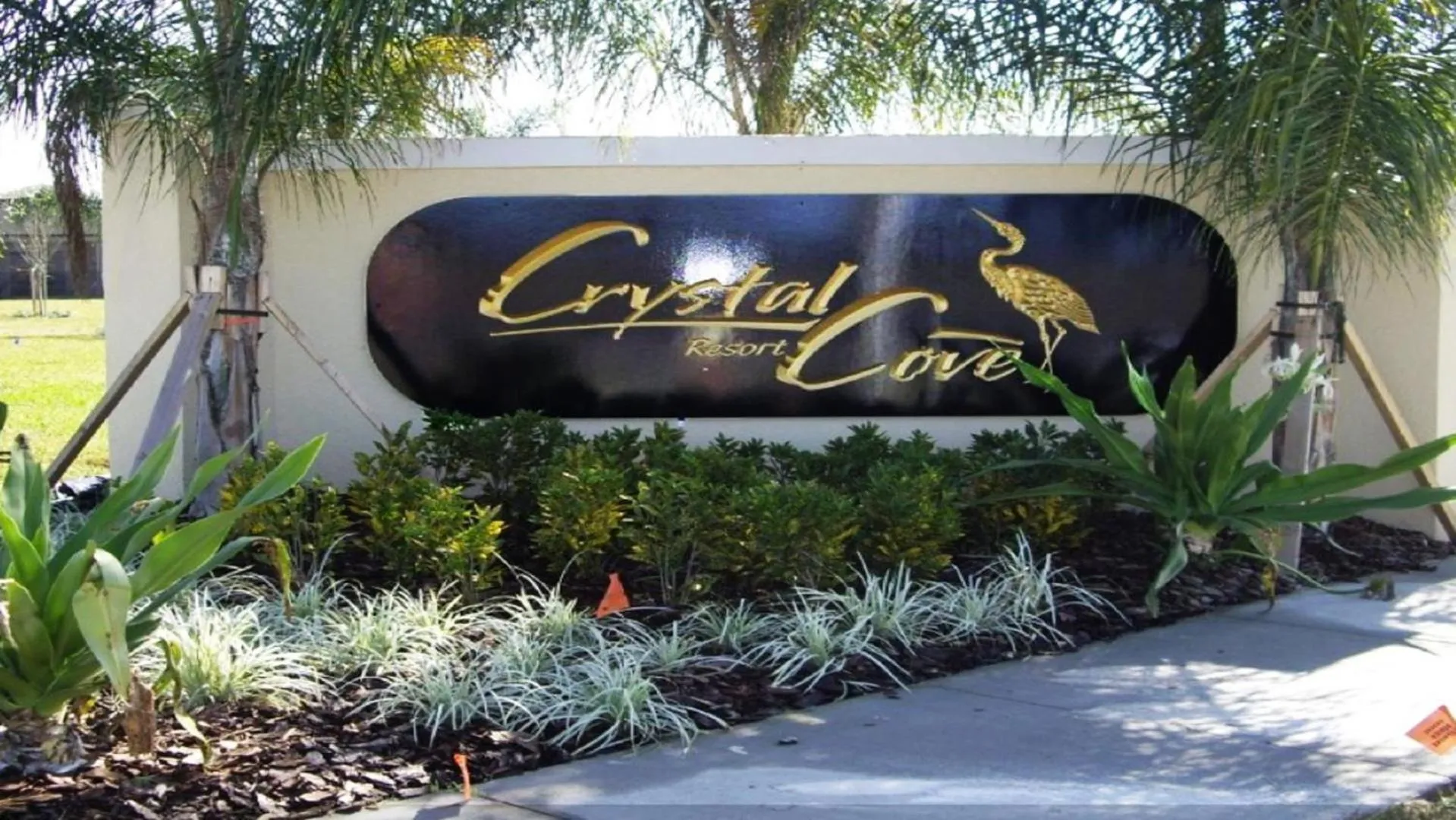 Location in Crystal Cove 1 - 7 Bed 4,5 Baths Villa