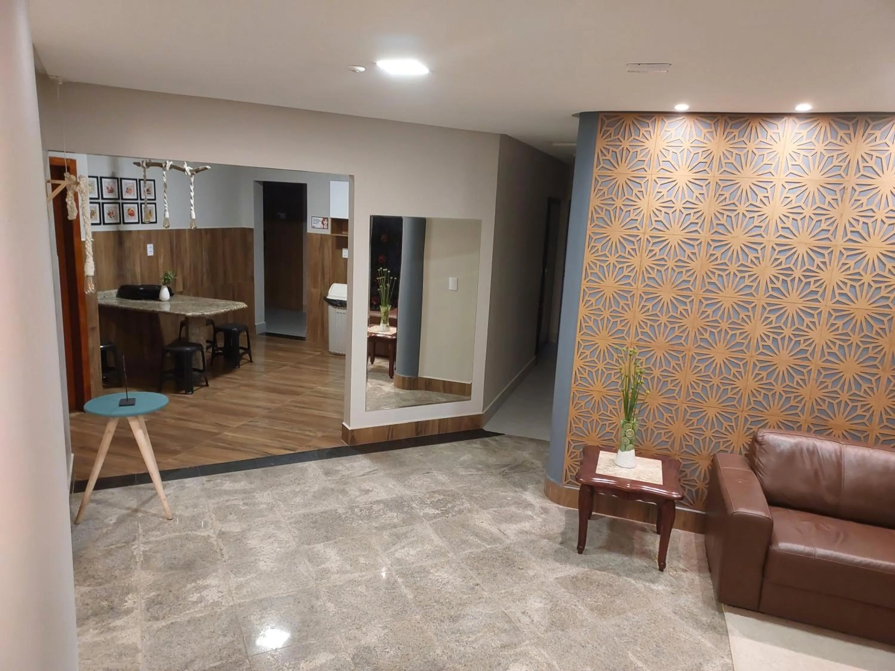 Living room in Fiori Suítes