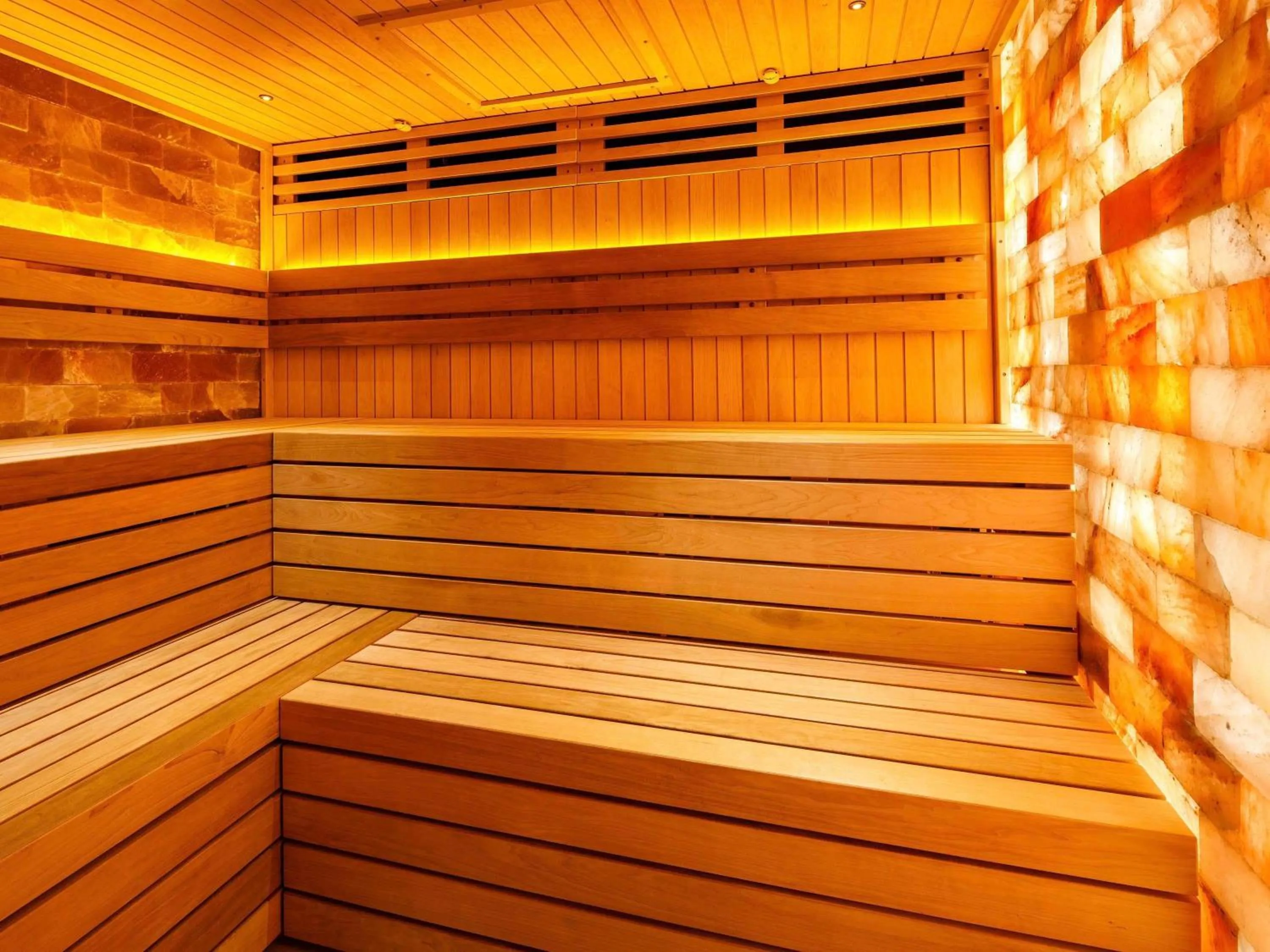 Pool view in The Municipal Hotel Liverpool - MGallery