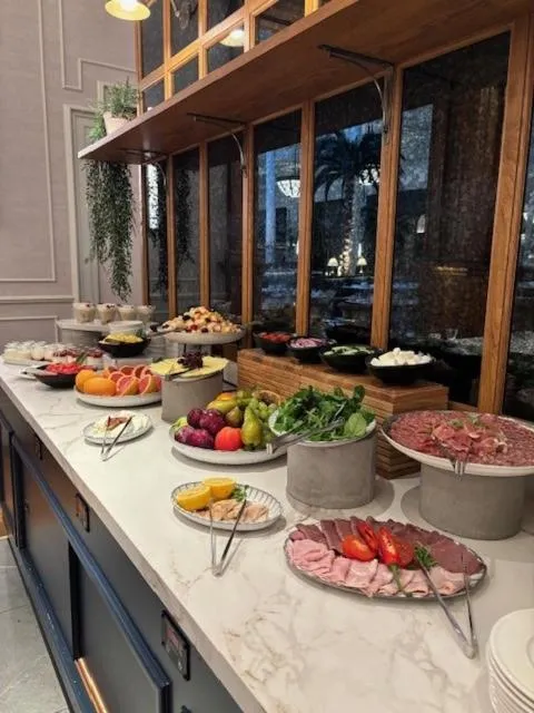 Breakfast in The Municipal Hotel Liverpool - MGallery