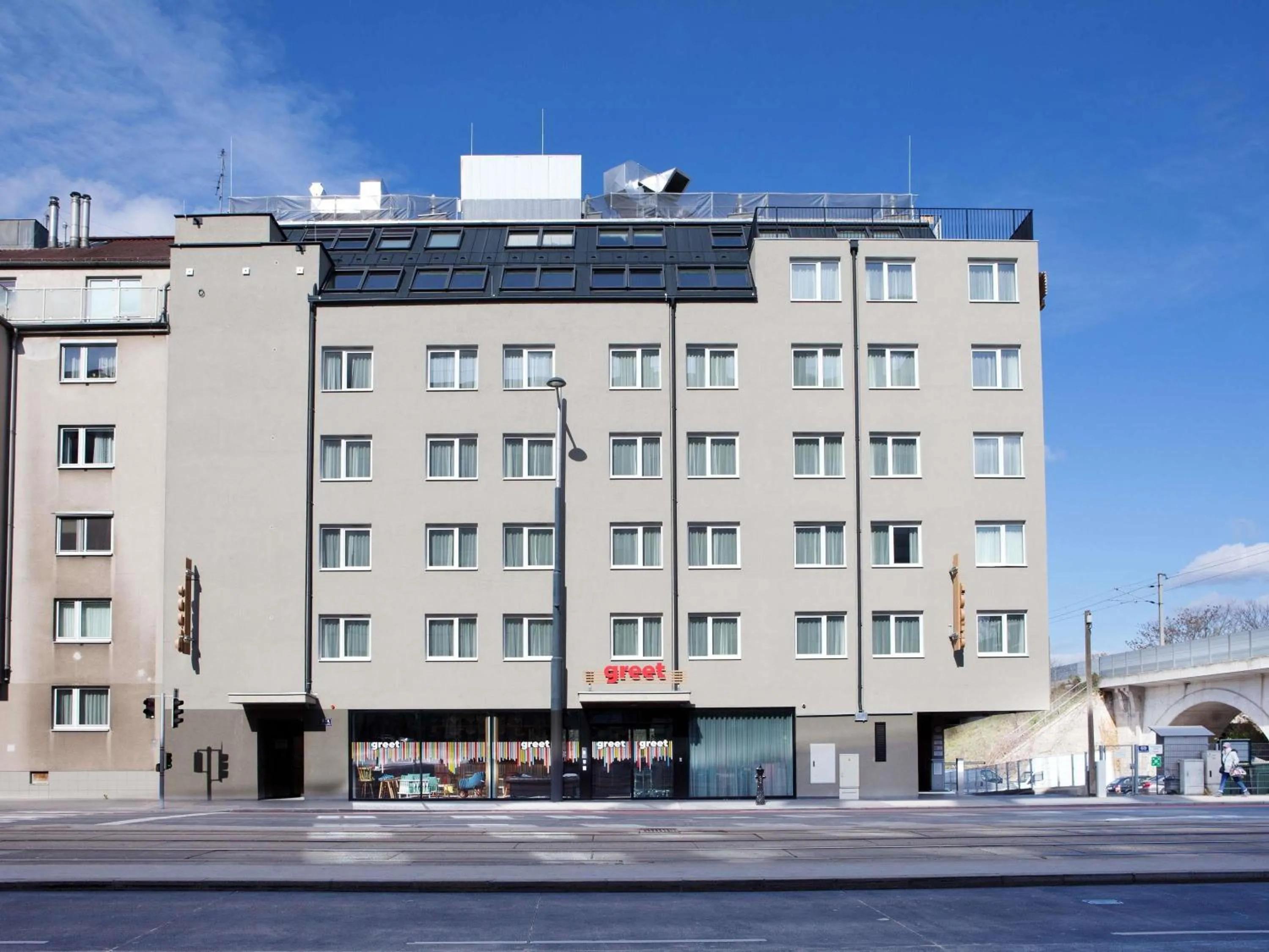 Property building in greet Wien City Nord