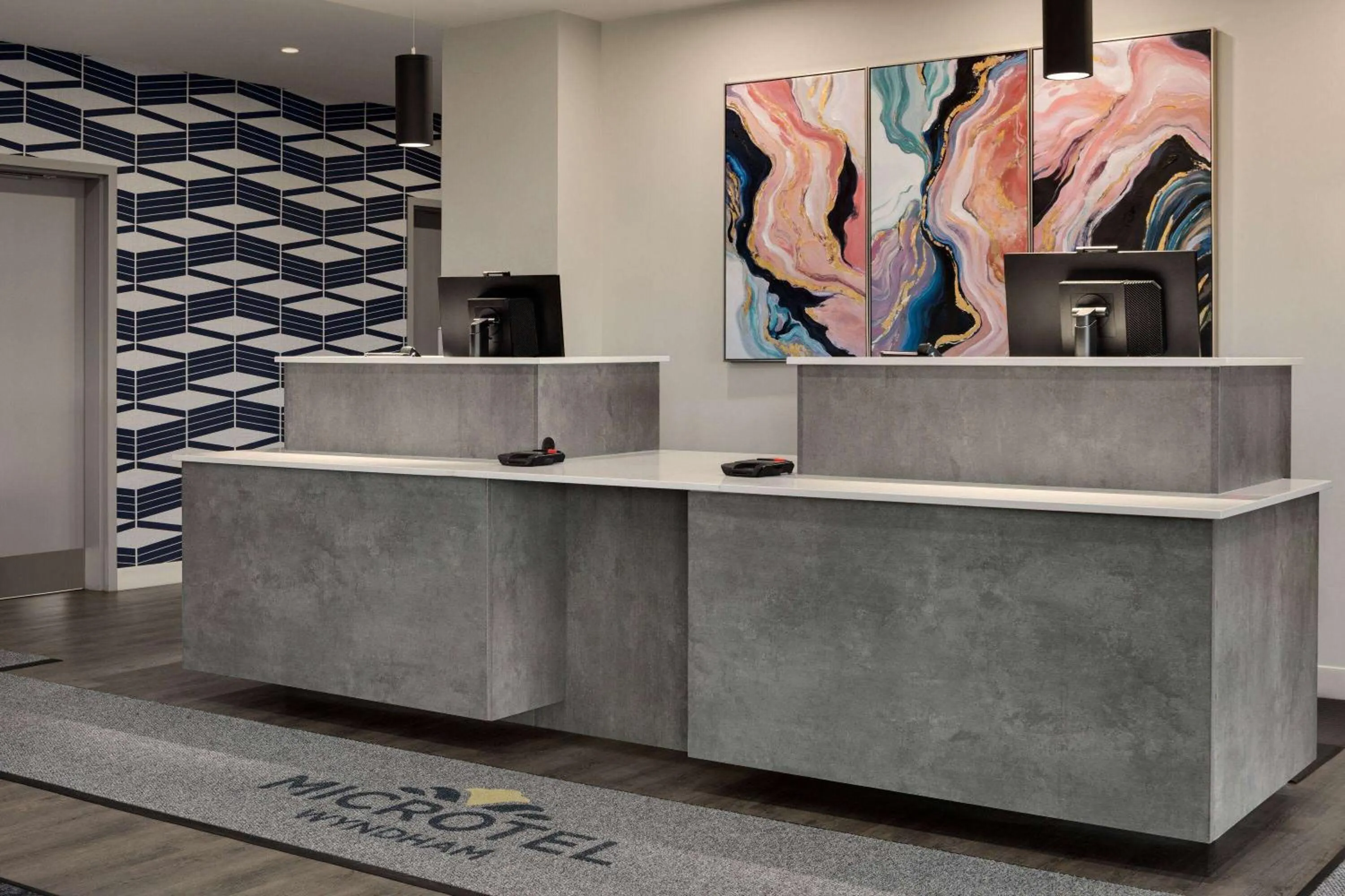 Lobby or reception in Microtel Inn & Suites by Wyndham Boisbriand
