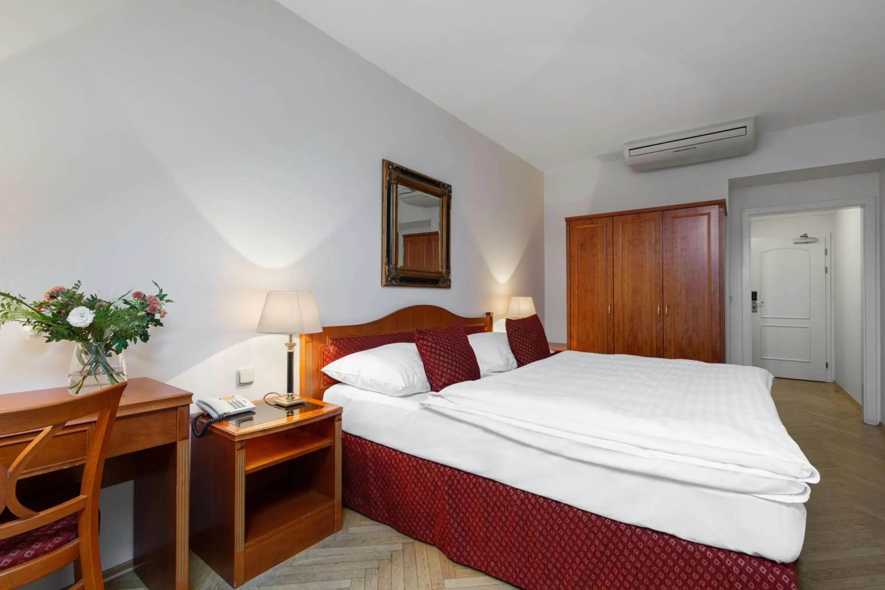 Superior Double Room in Hotel Patio Prague Superior Double Room in Hotel Patio Prague