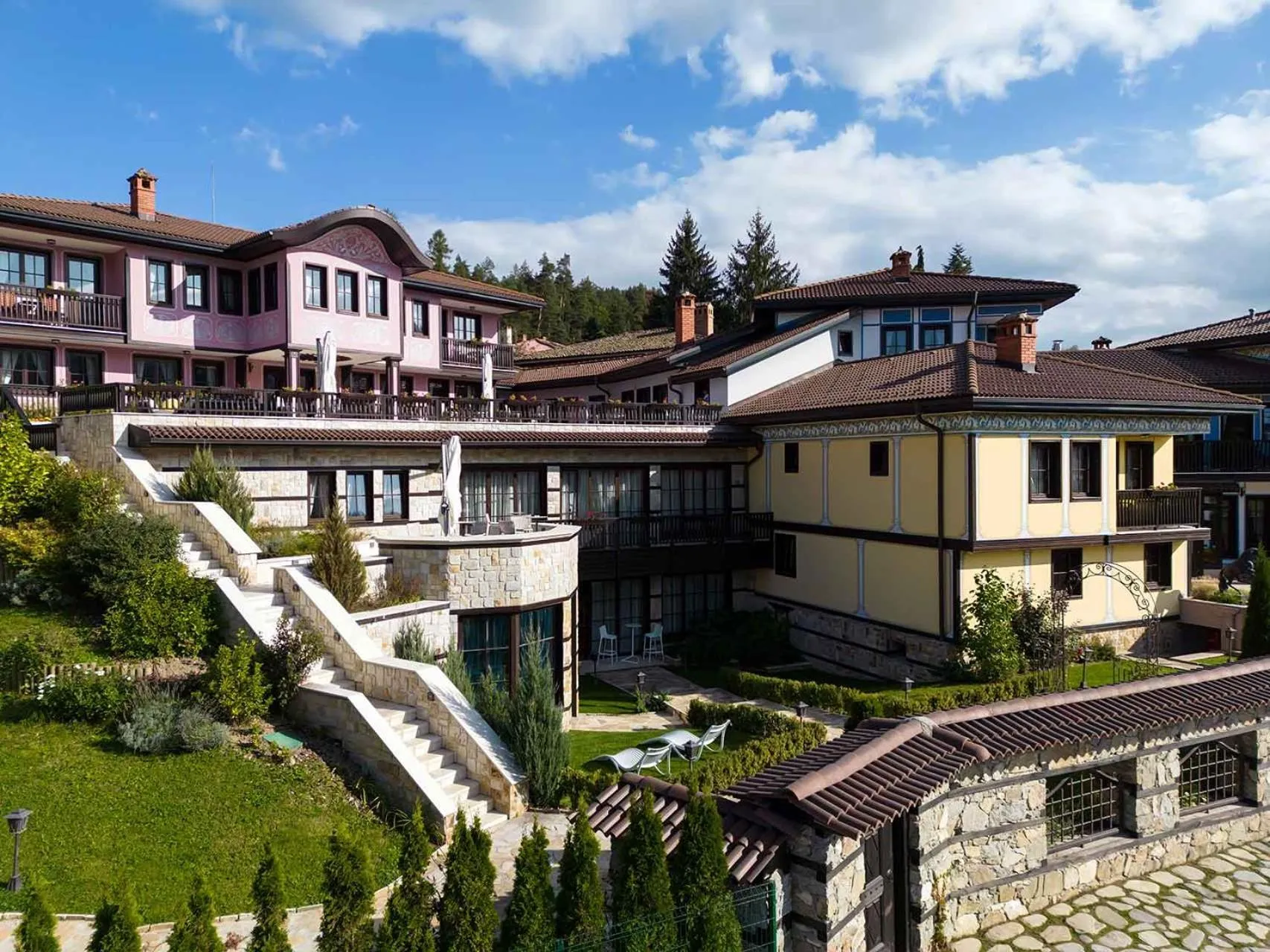 Property building in Armaco Residence