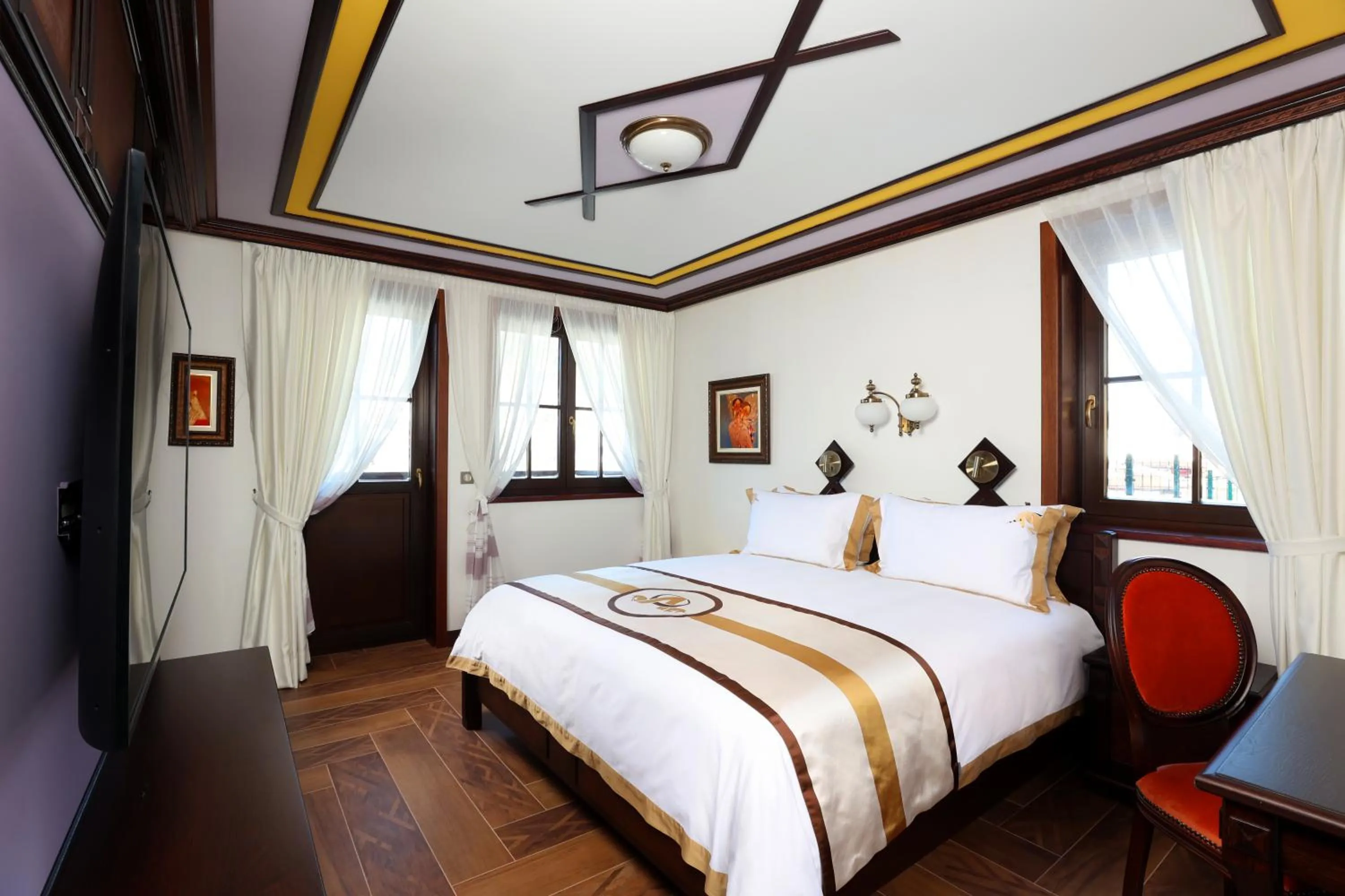 Bed in Armaco Residence