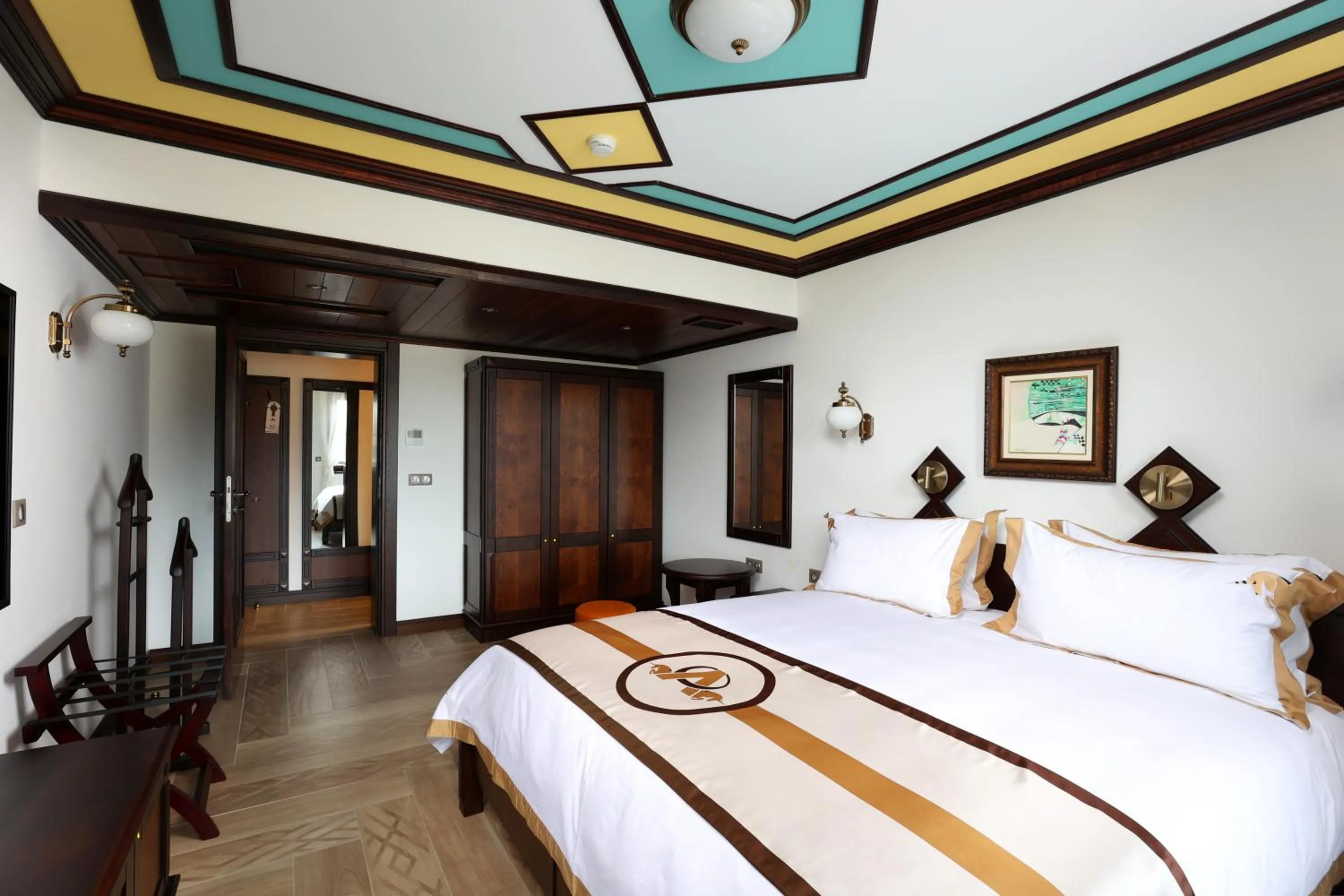 Bed in Armaco Residence