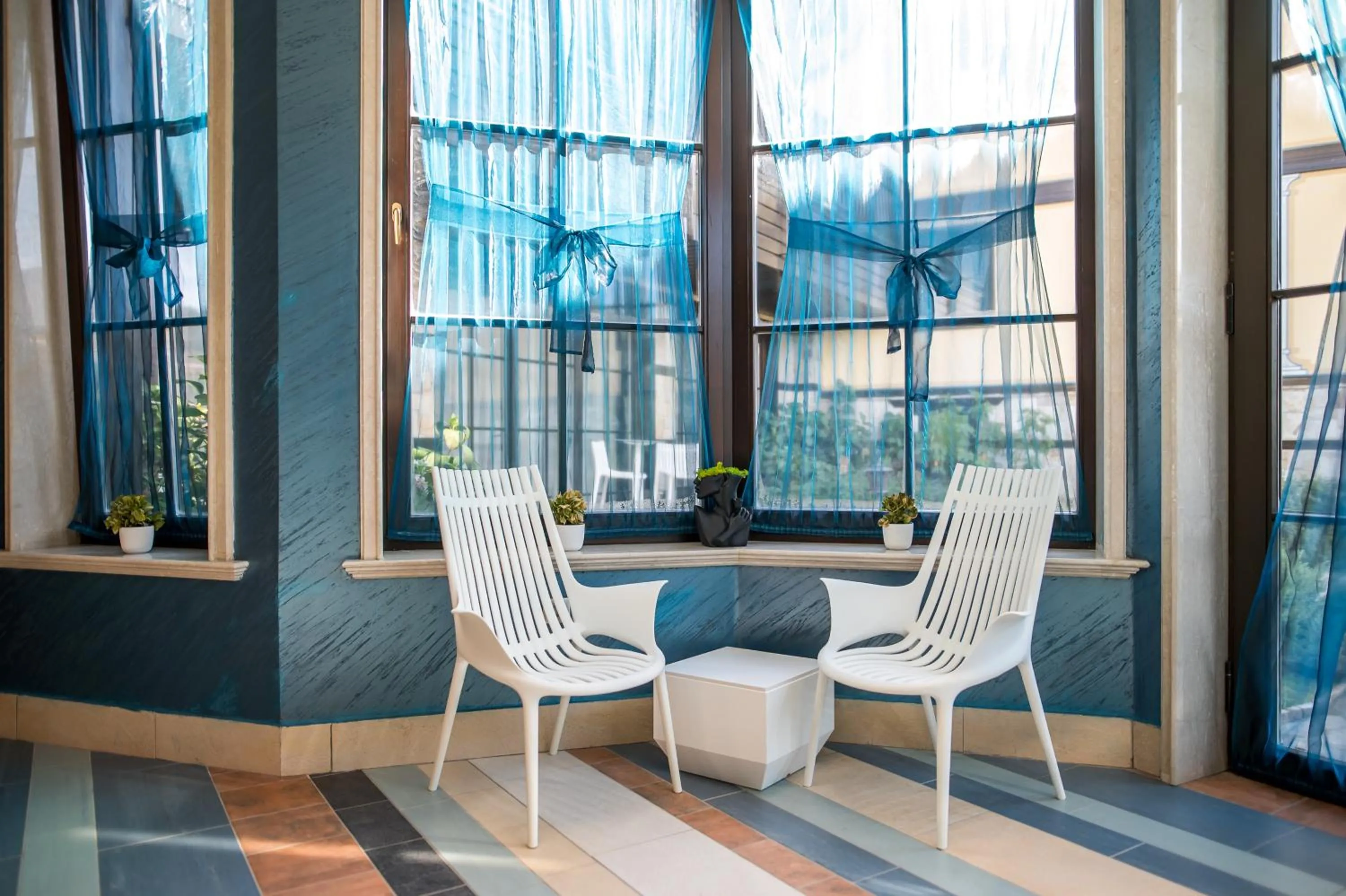 Hot Tub in Armaco Residence