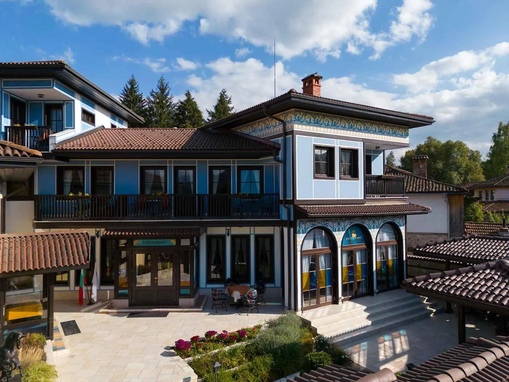 Property building in Armaco Residence