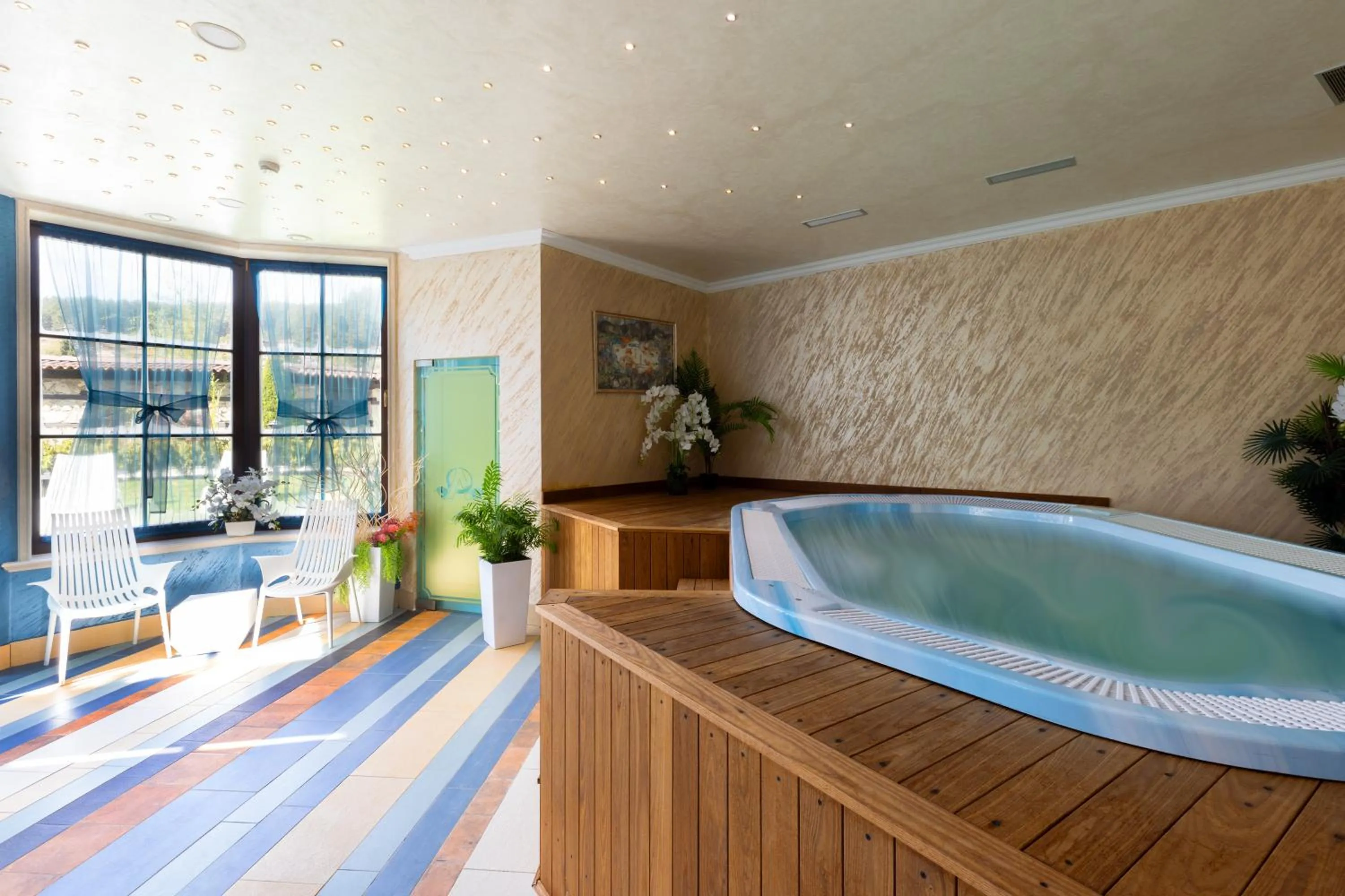 Swimming pool in Armaco Residence