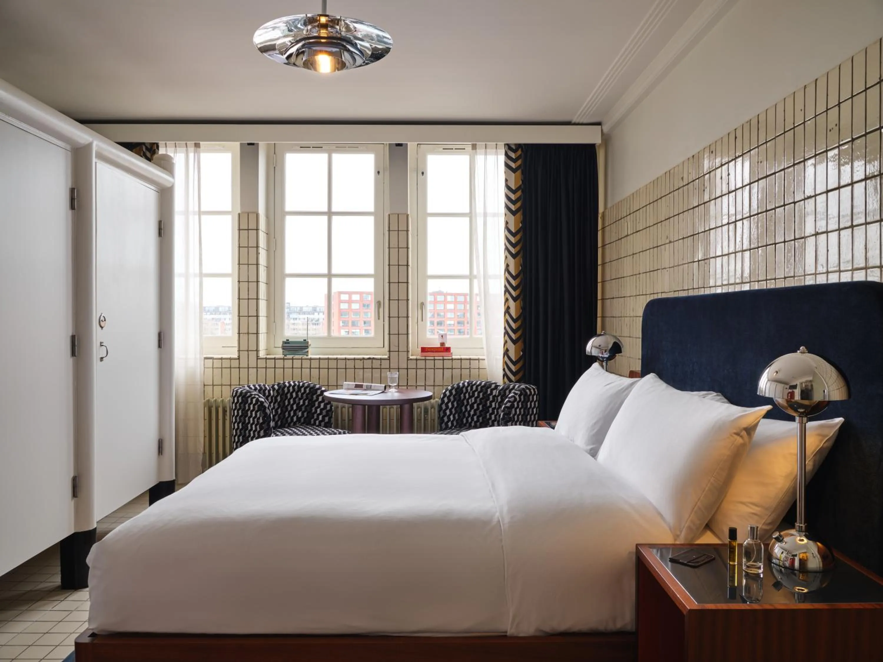 Bed in The Hoxton Lloyd Amsterdam City Centre East