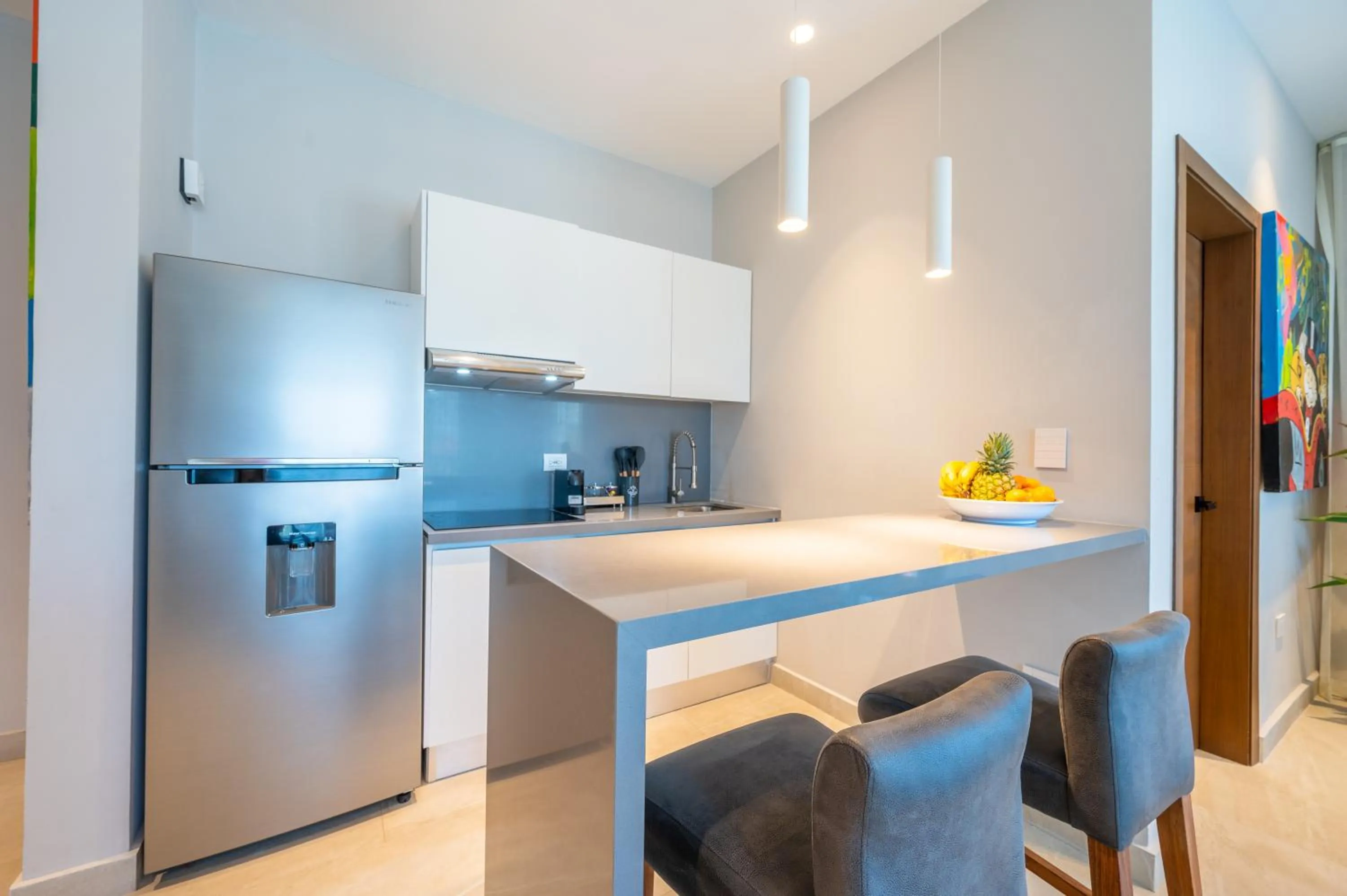 Kitchen or kitchenette in Kippal - Modern Oasis - ApartHotel