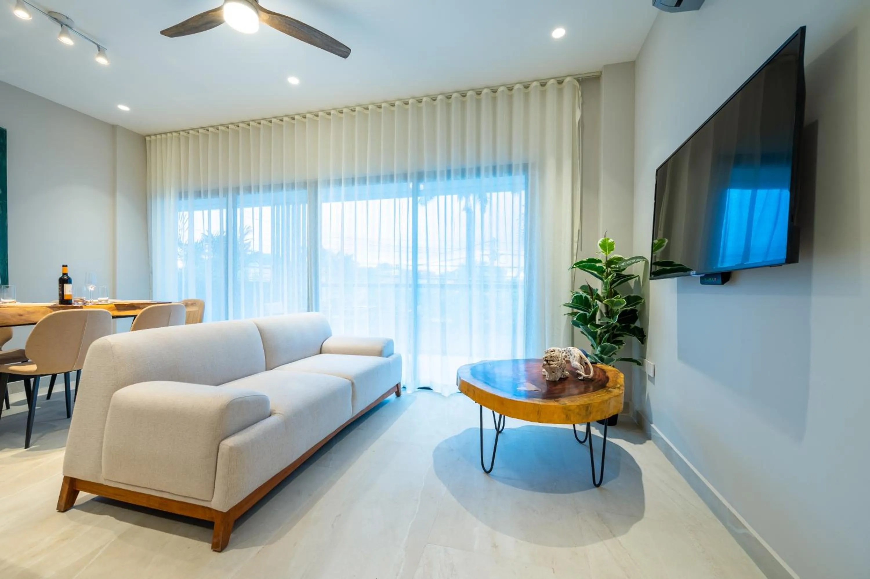 Living room in Kippal - Modern Oasis - ApartHotel