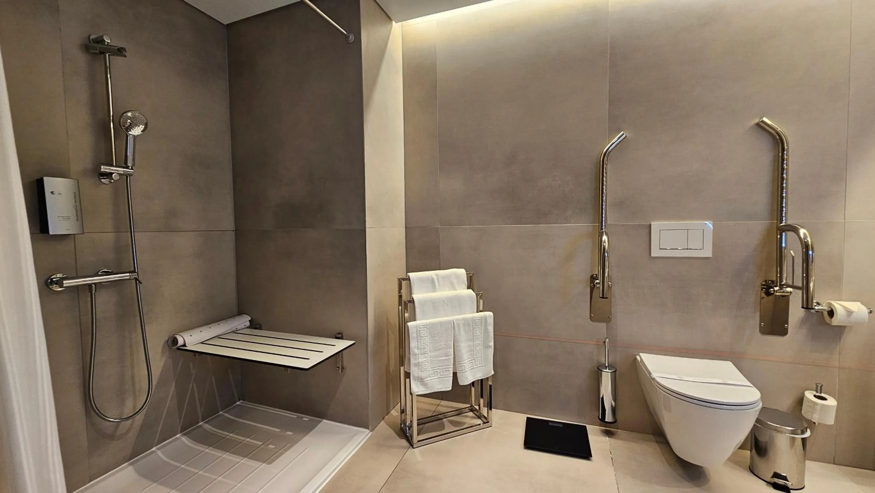 Bathroom in Hotel Principe Avila