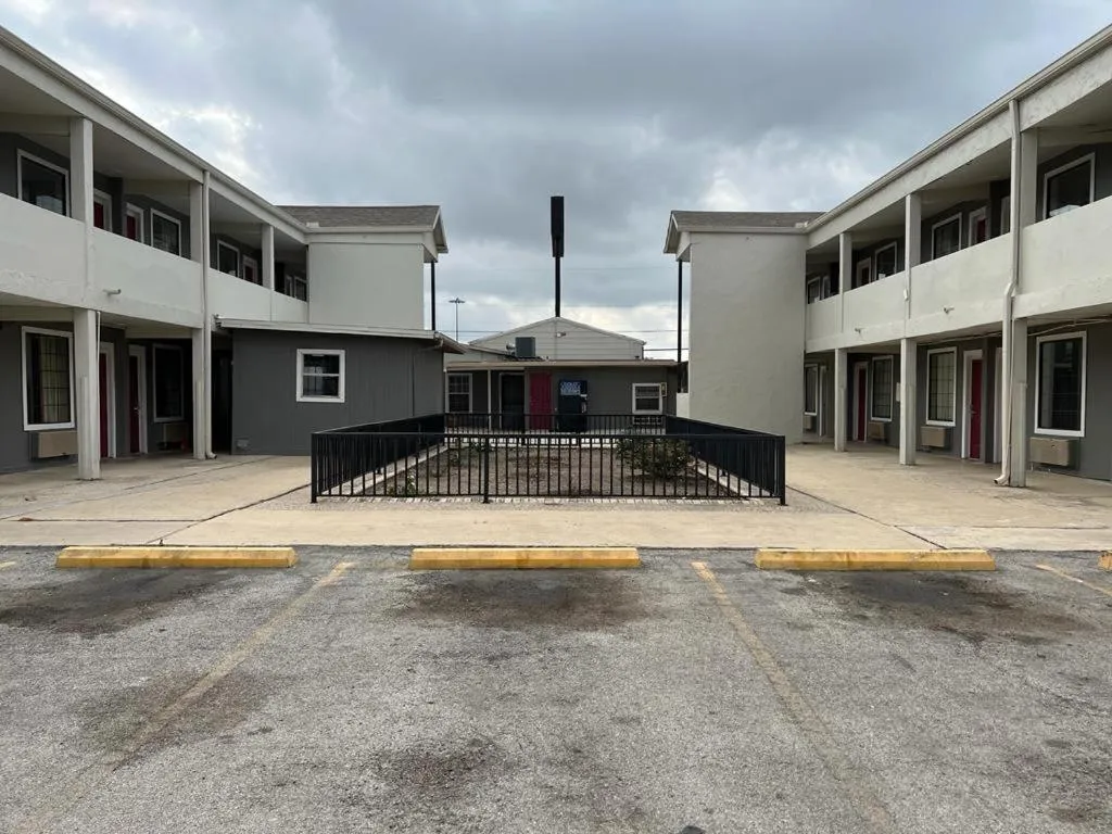 Travel Inn lackland Sea World