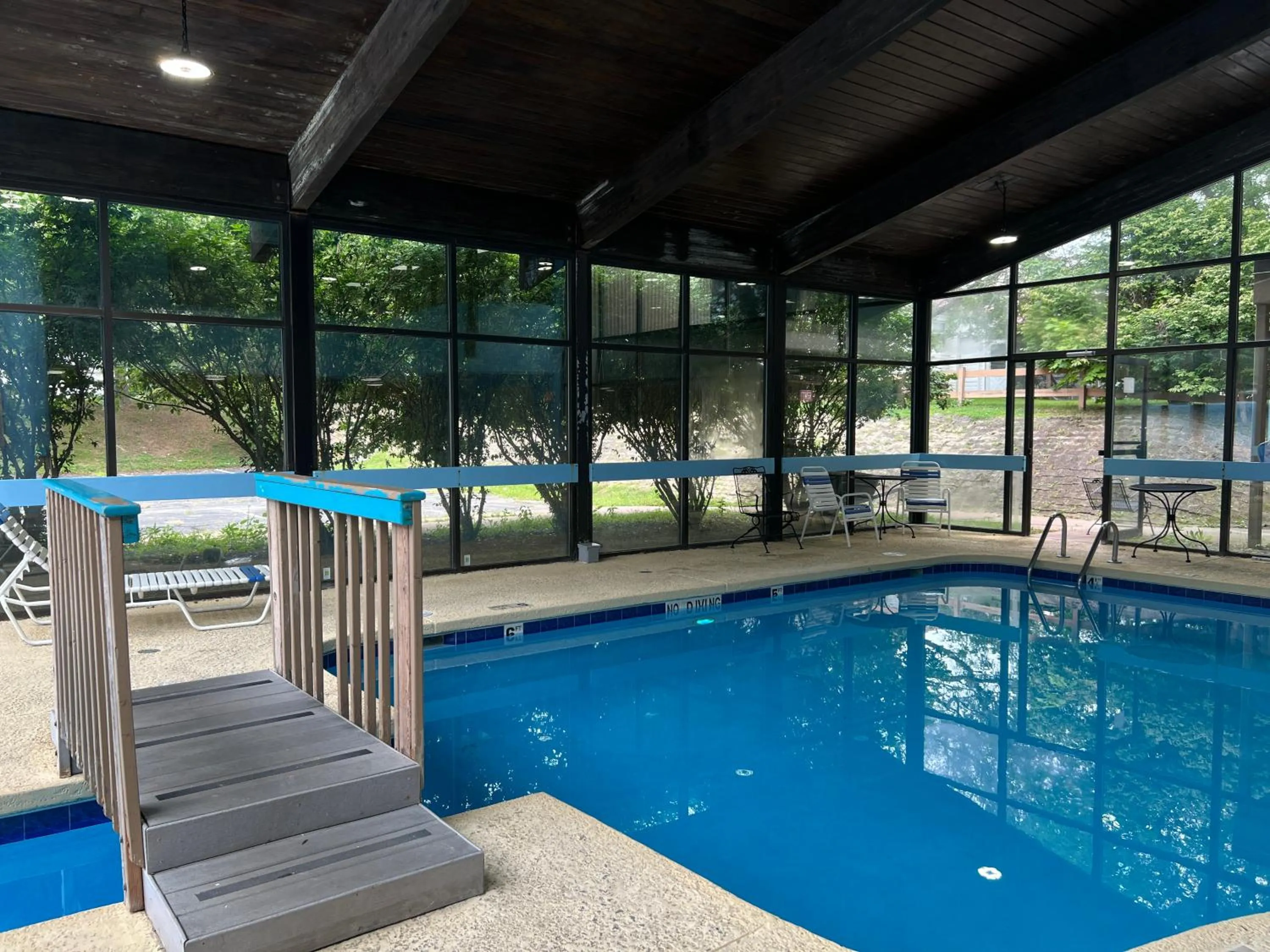 Pool view in Pine Lake Resort and Banquets