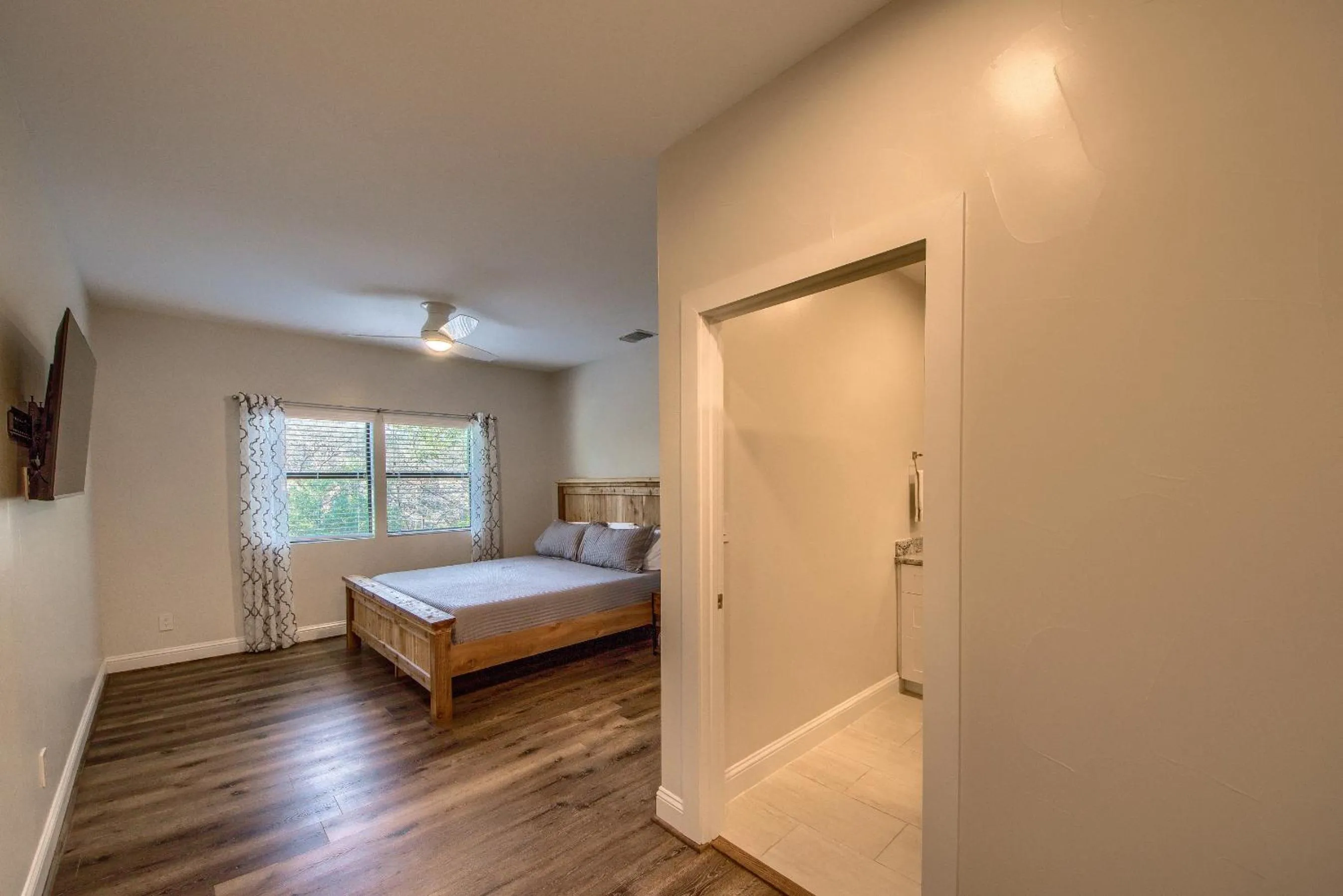 Other, Bed in CL 954 River Cliff Retreat