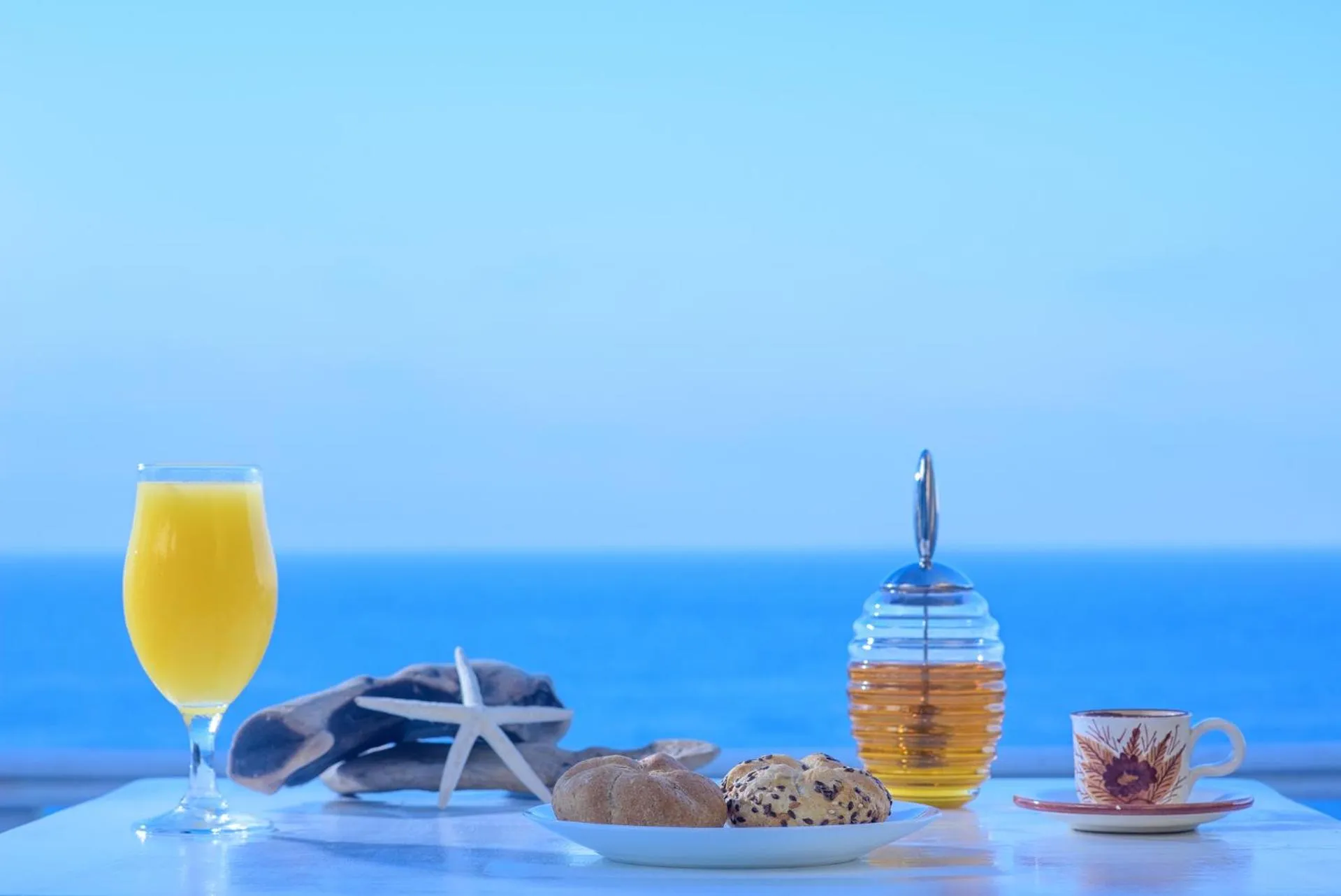 Breakfast in Cavos Bay Hotel & Studios