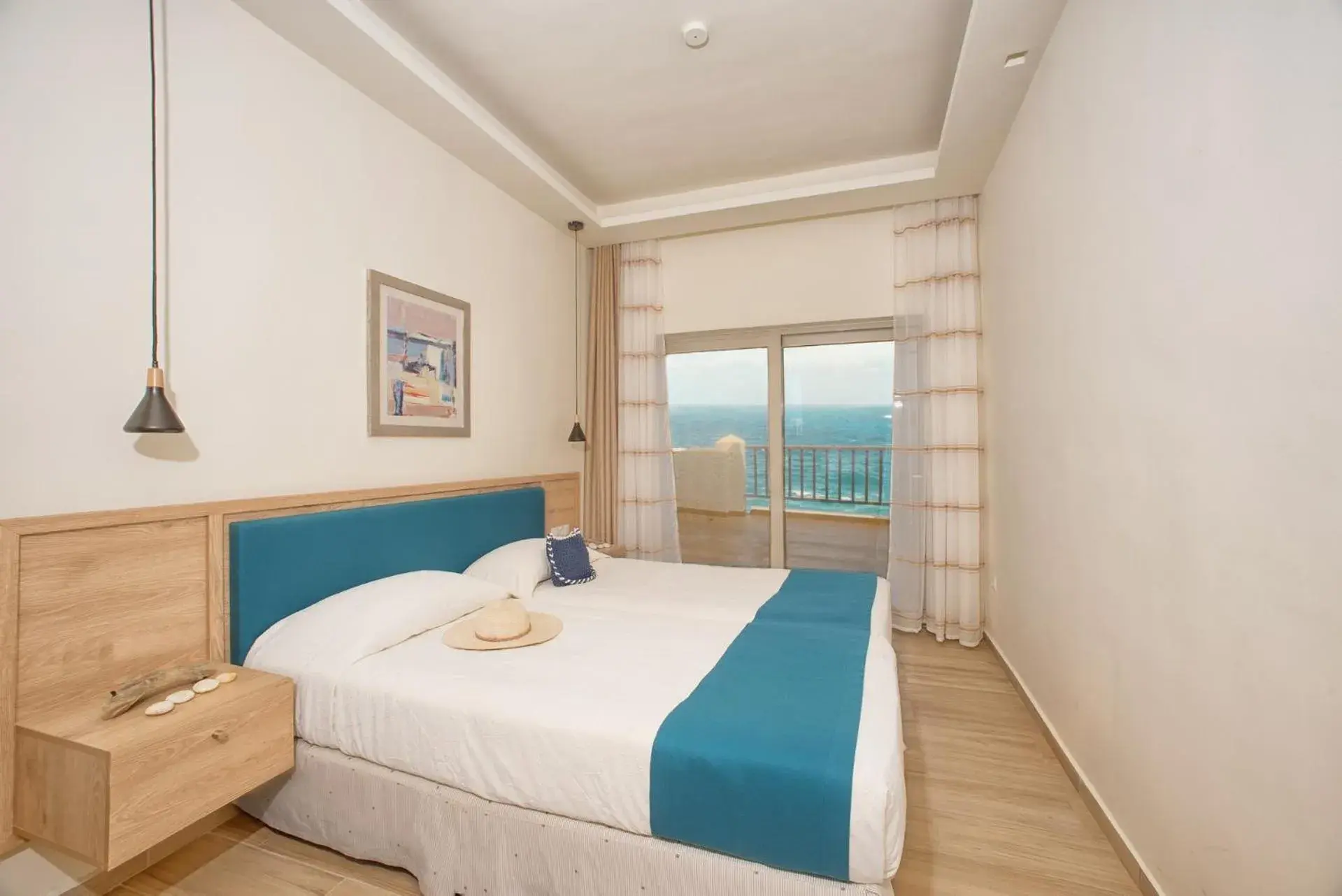 Double Room with Sea View in Cavos Bay Hotel & Studios Double Room with Sea View in Cavos Bay Hotel & Studios