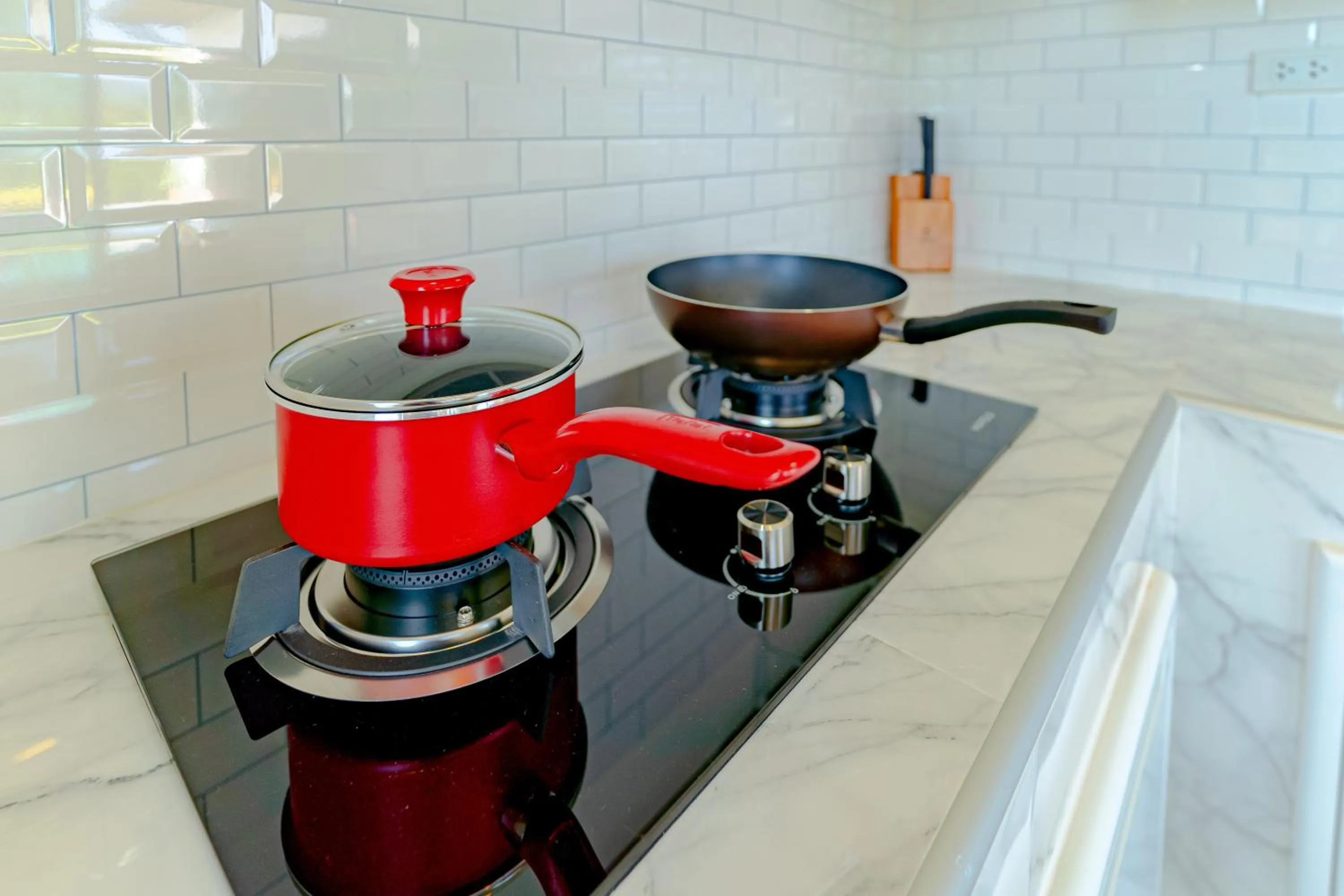 Kitchen or kitchenette in Villa Paramount 2