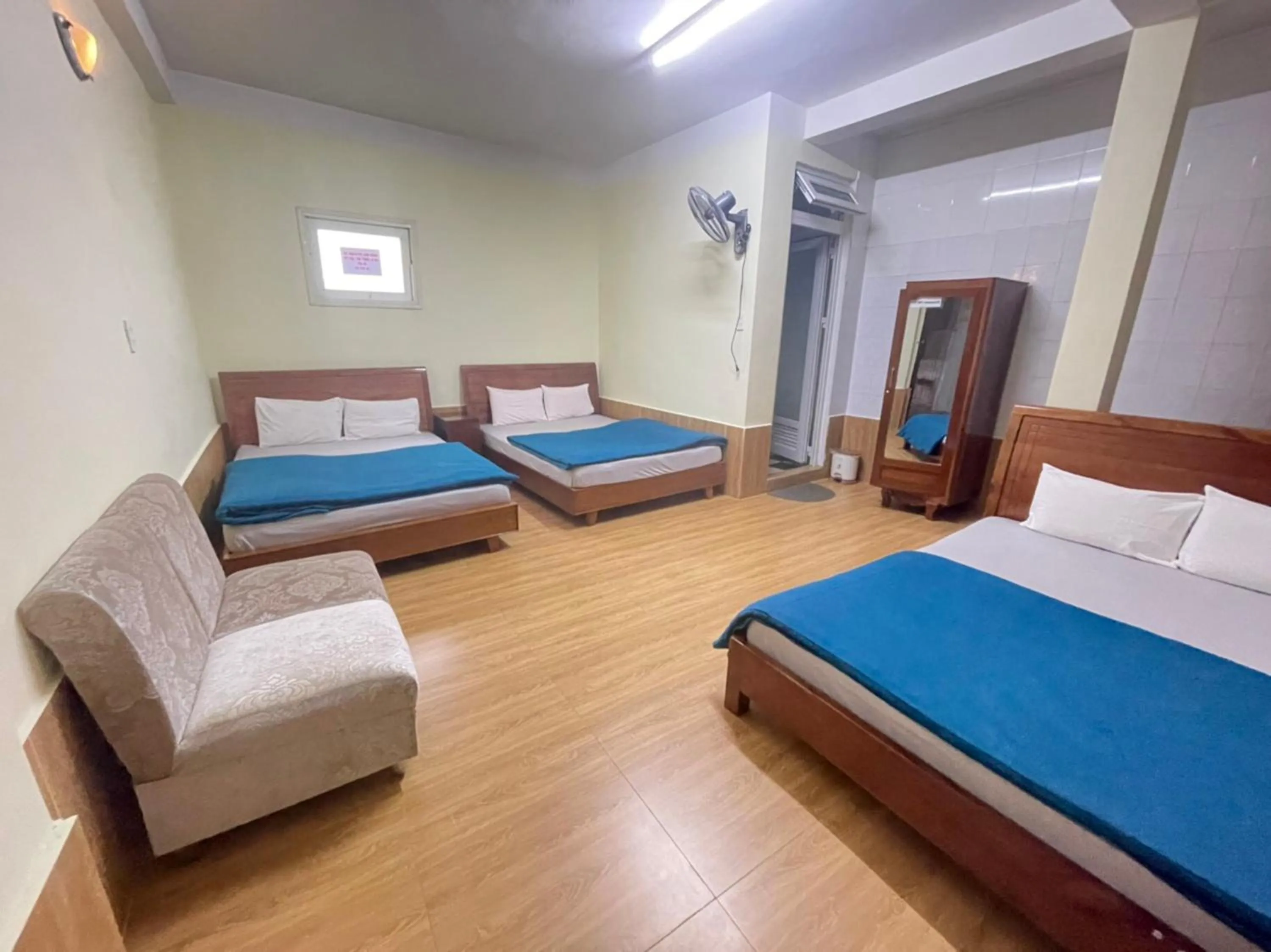 Bedroom, Bed in Hân Hoan Hotel