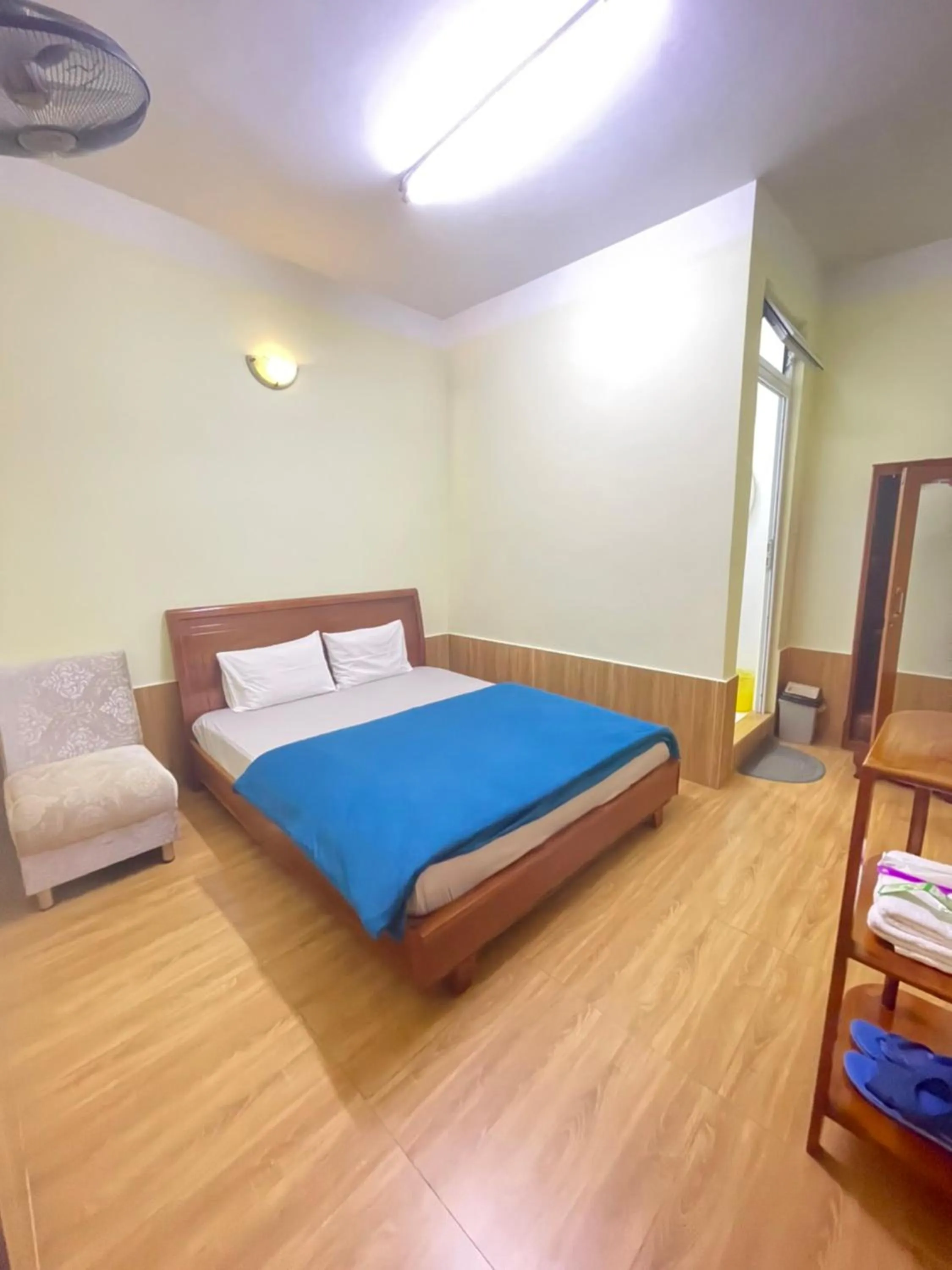 Bedroom, Bed in Hân Hoan Hotel