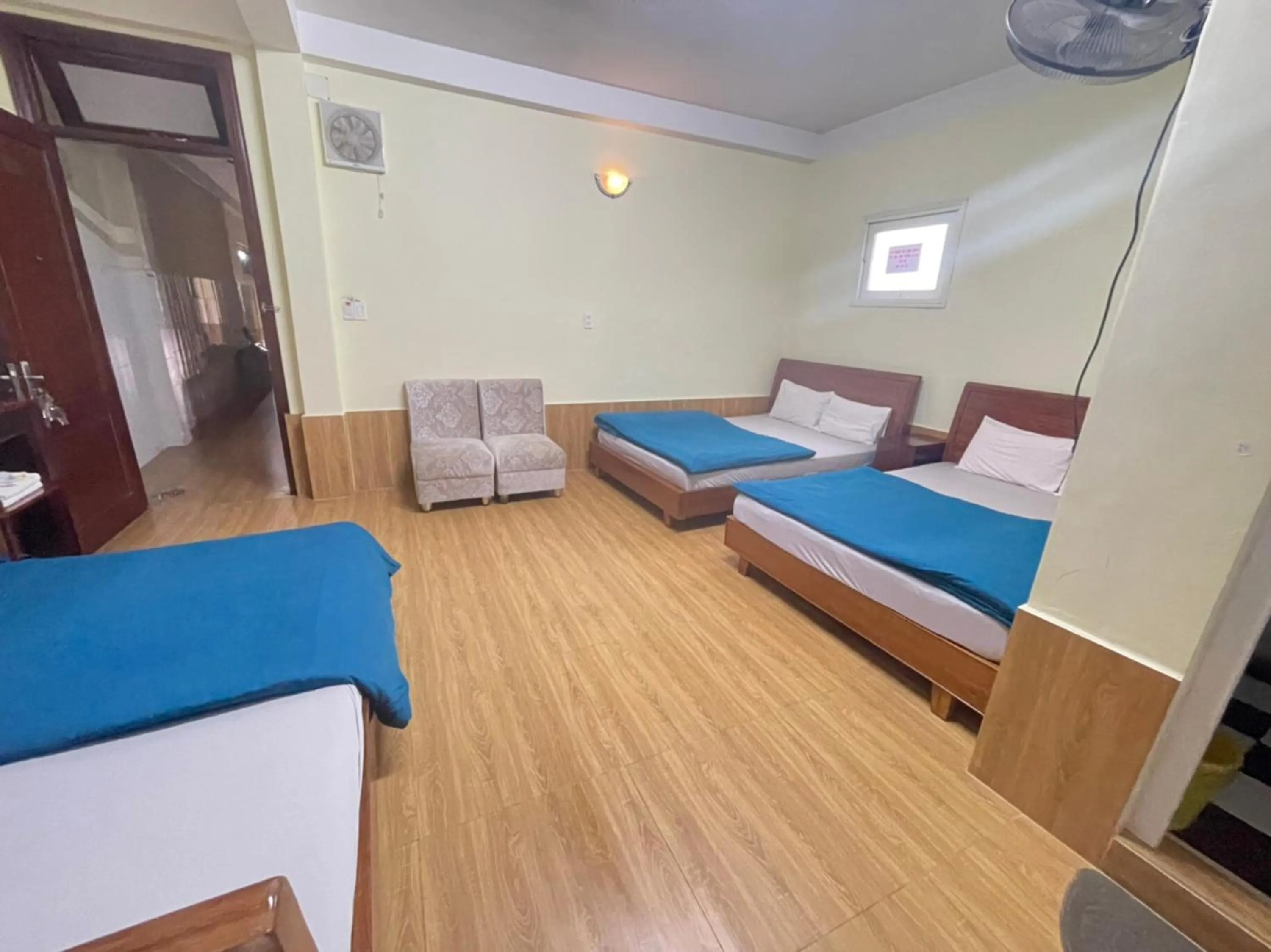 Bedroom, Bed in Hân Hoan Hotel