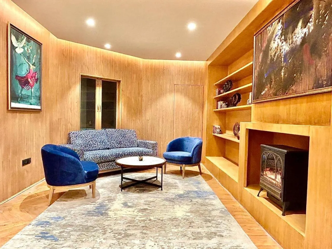 Seating area in Bookmark Resorts, Manali