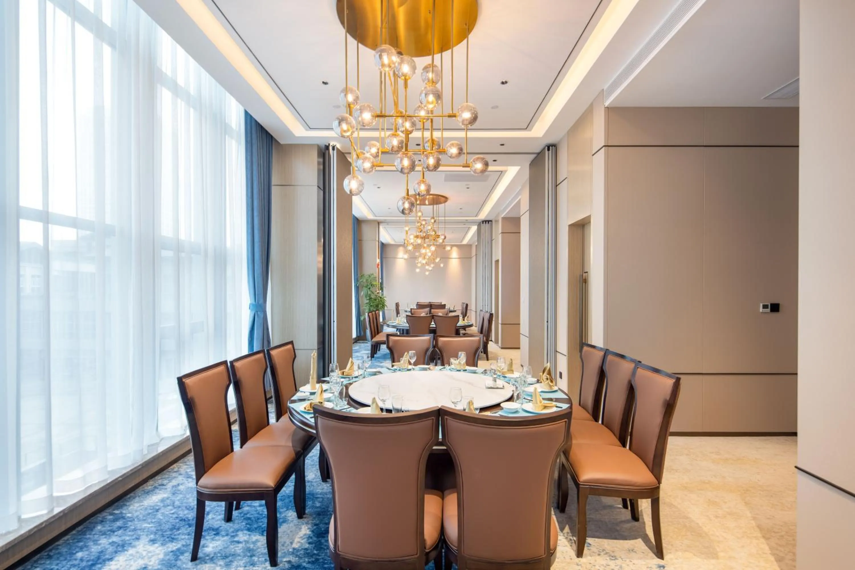 Restaurant/places to eat in Home2 Suites by Hilton Chongqing Yubei