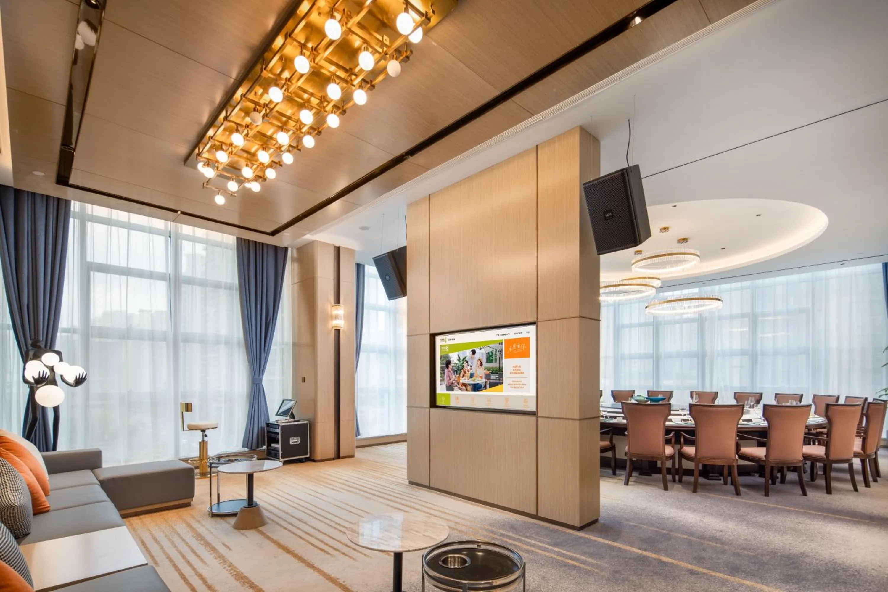 Restaurant/places to eat in Home2 Suites by Hilton Chongqing Yubei