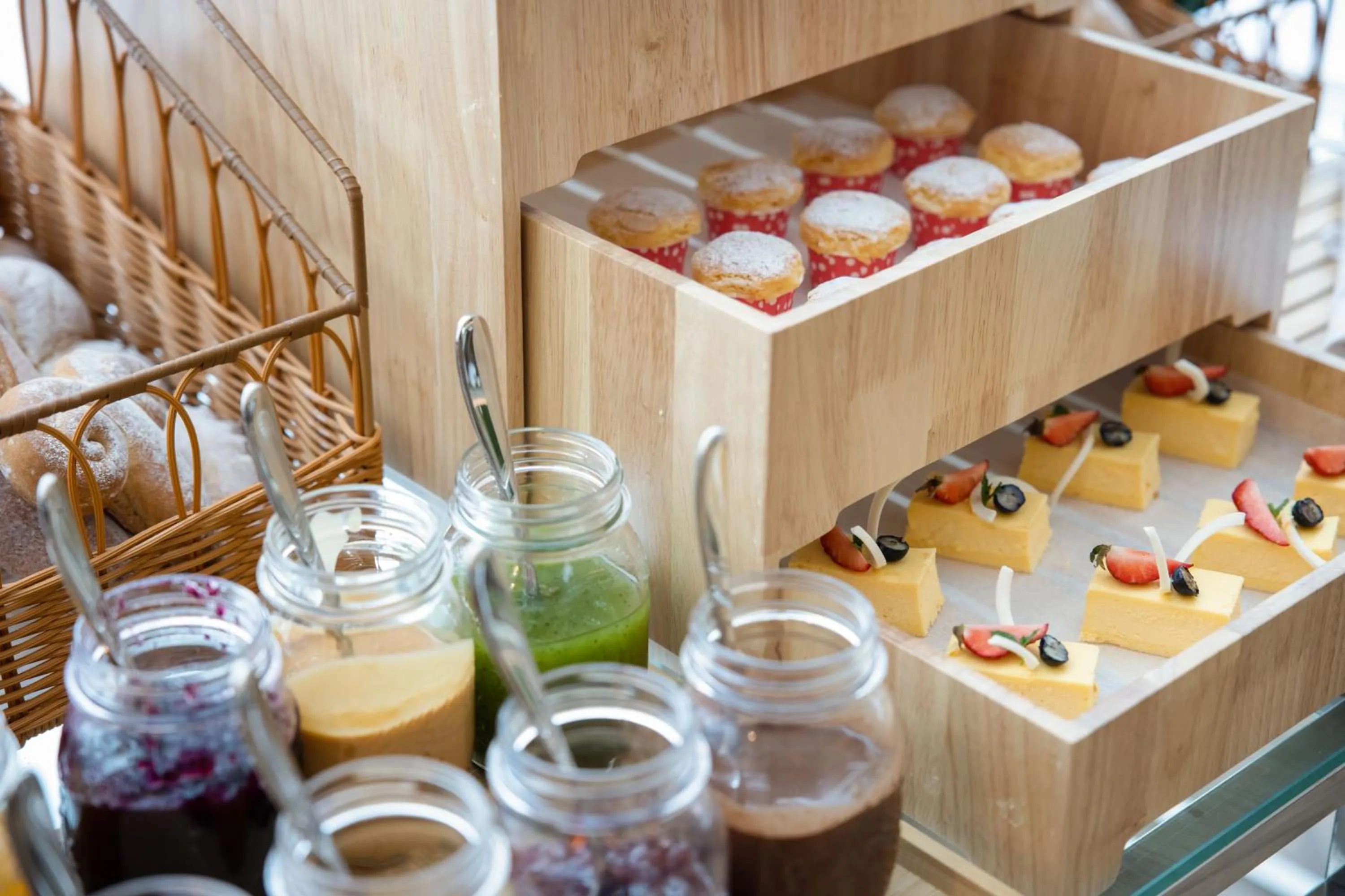 Food in Home2 Suites by Hilton Chongqing Yubei