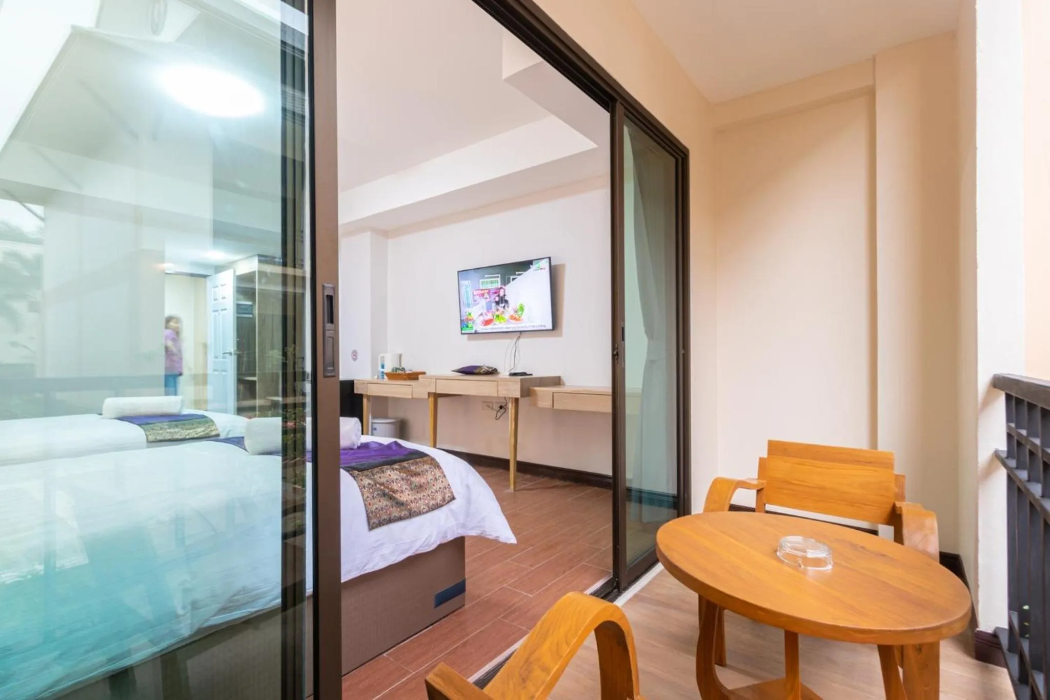 Photo of the whole room in Peacock De Pai Hotel