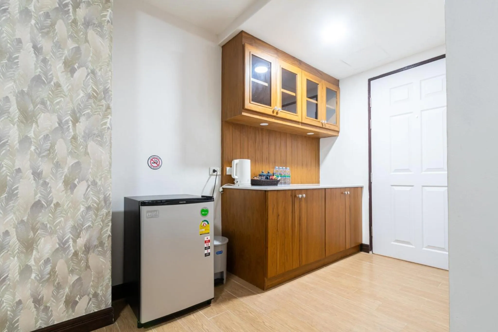 oven in Peacock De Pai Hotel