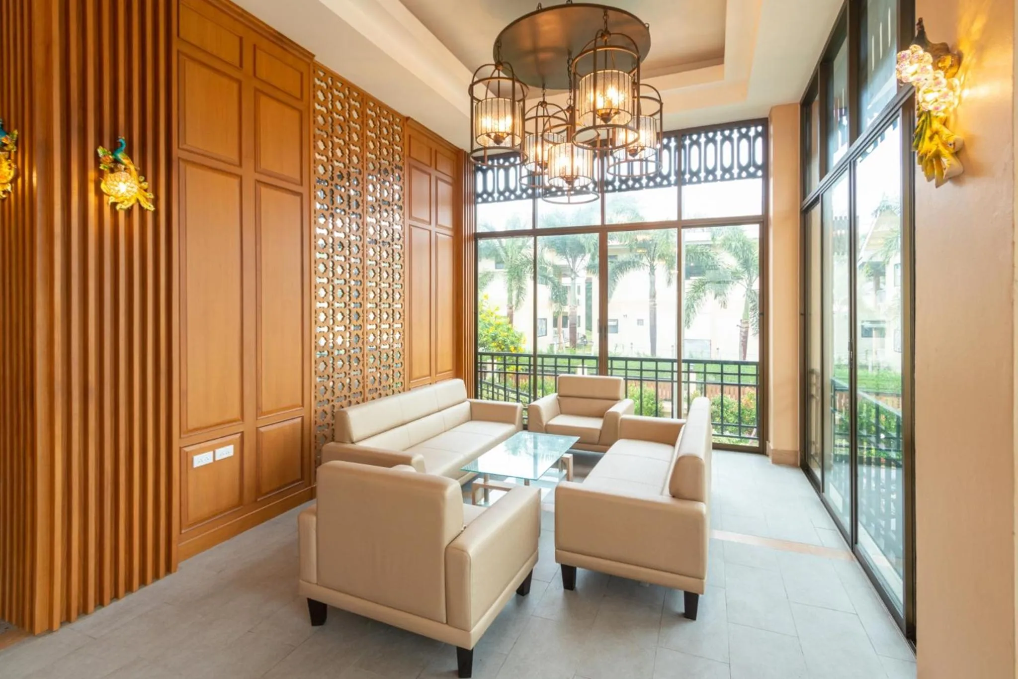 Lobby or reception in Peacock De Pai Hotel