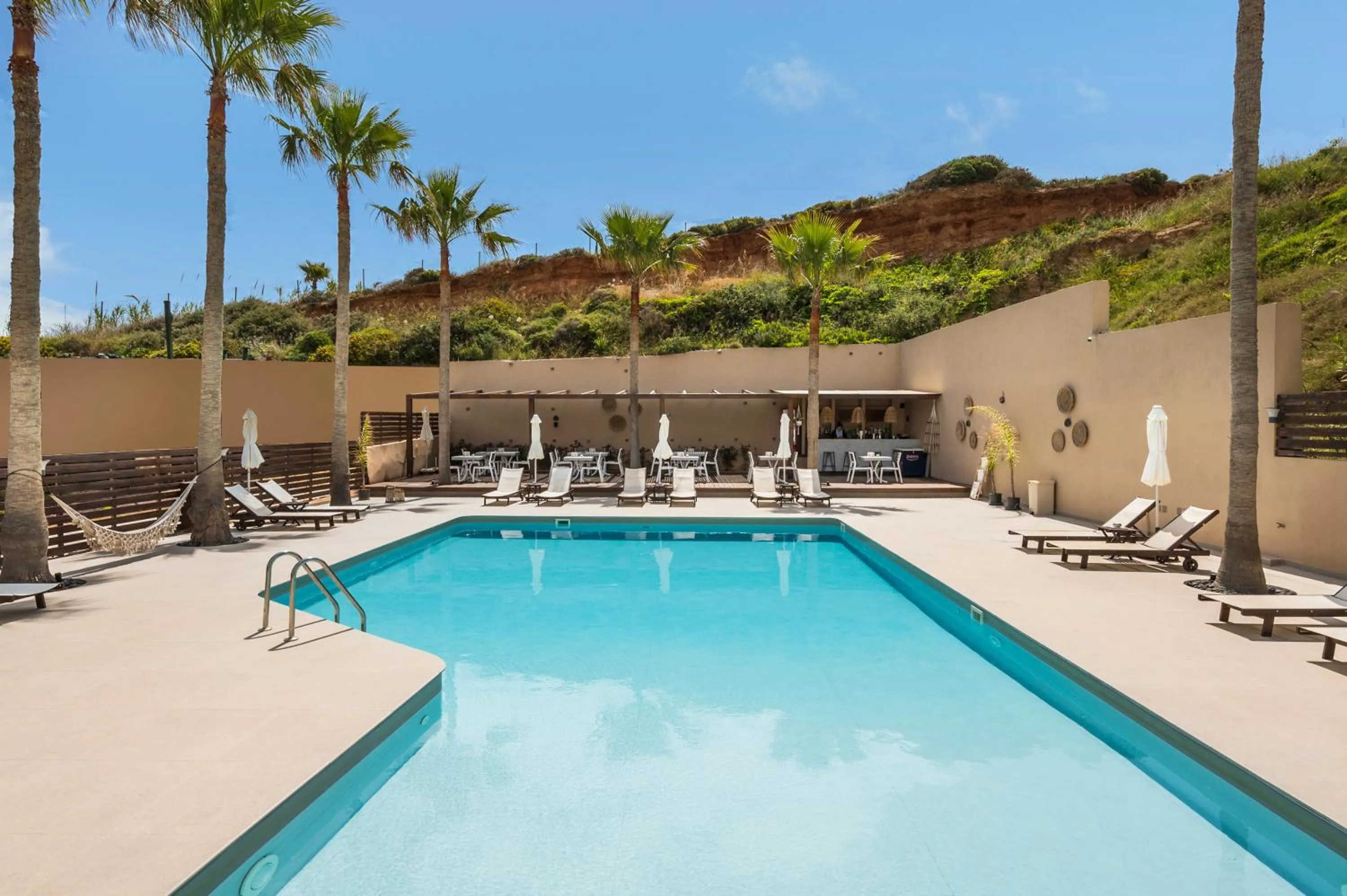 Lounge or bar in Sea View Hotel & Apartments