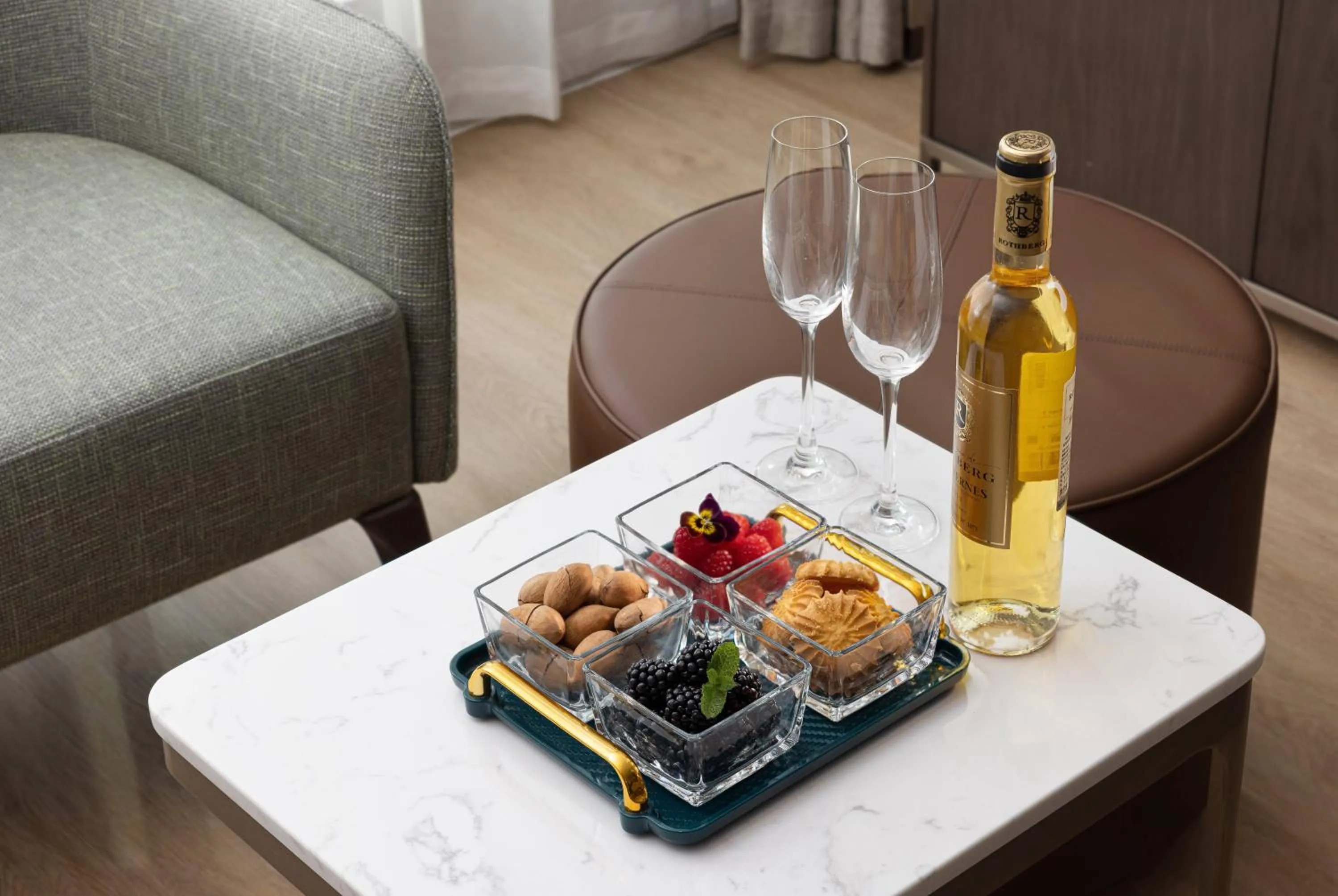 Seating area in Home2 Suites by Hilton Guiyang Nanming Jiyuan