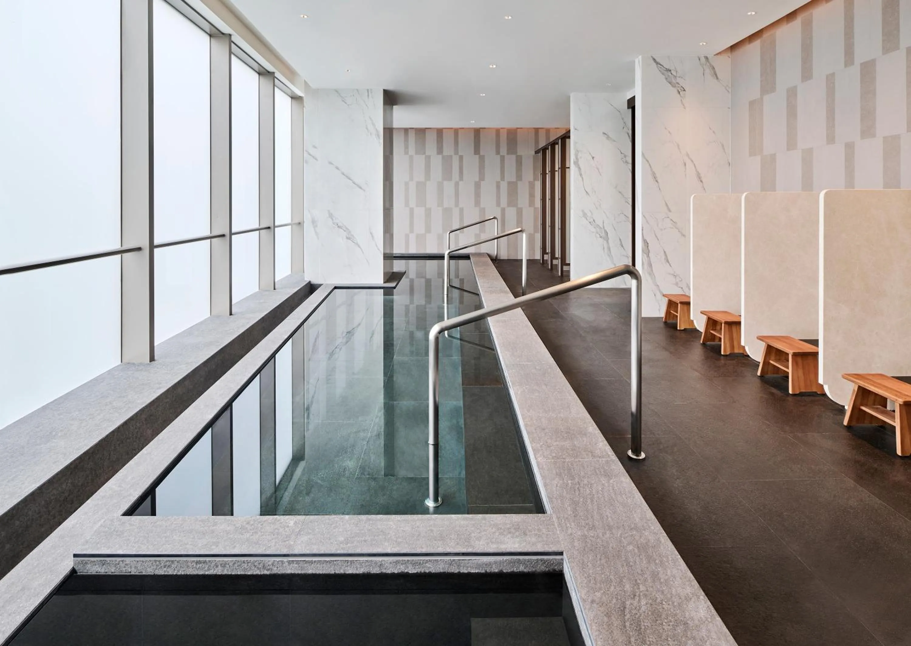 Hot Tub in Hotel Nikko Changshu