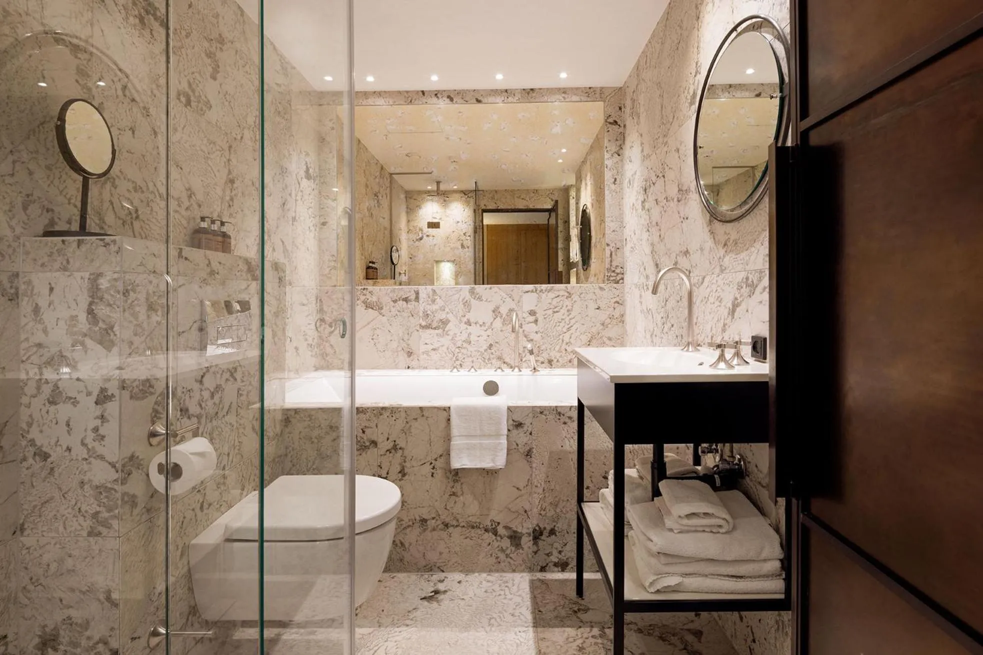 Shower in Hypernym Hotel & Suites