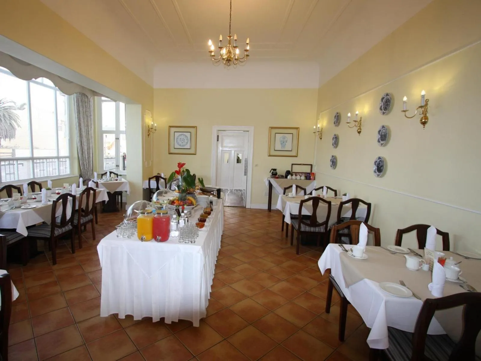 Dining area in Hotel Eberwein Garni