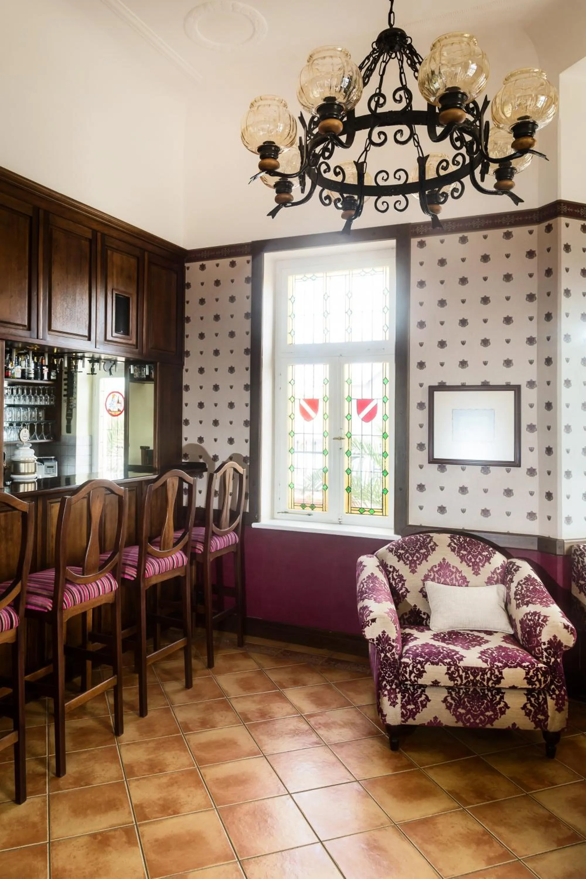 Lounge or bar in Hotel Eberwein Garni