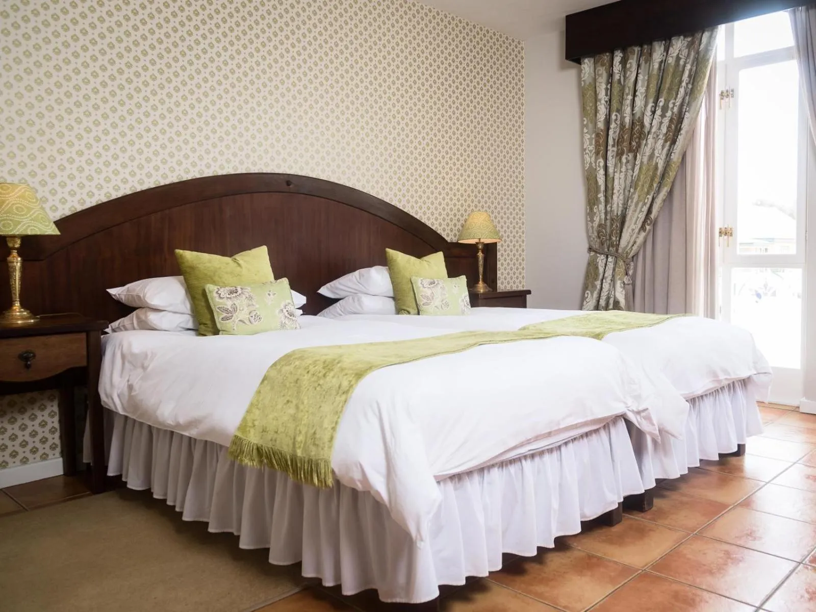 Bed in Hotel Eberwein Garni