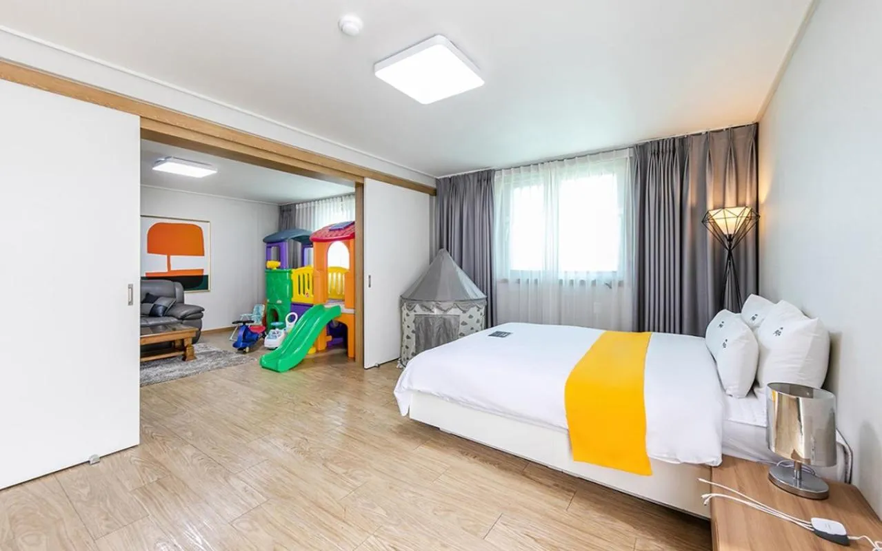 Bed in YAJA Hotel Tongyeong Ferry Terminal Branch