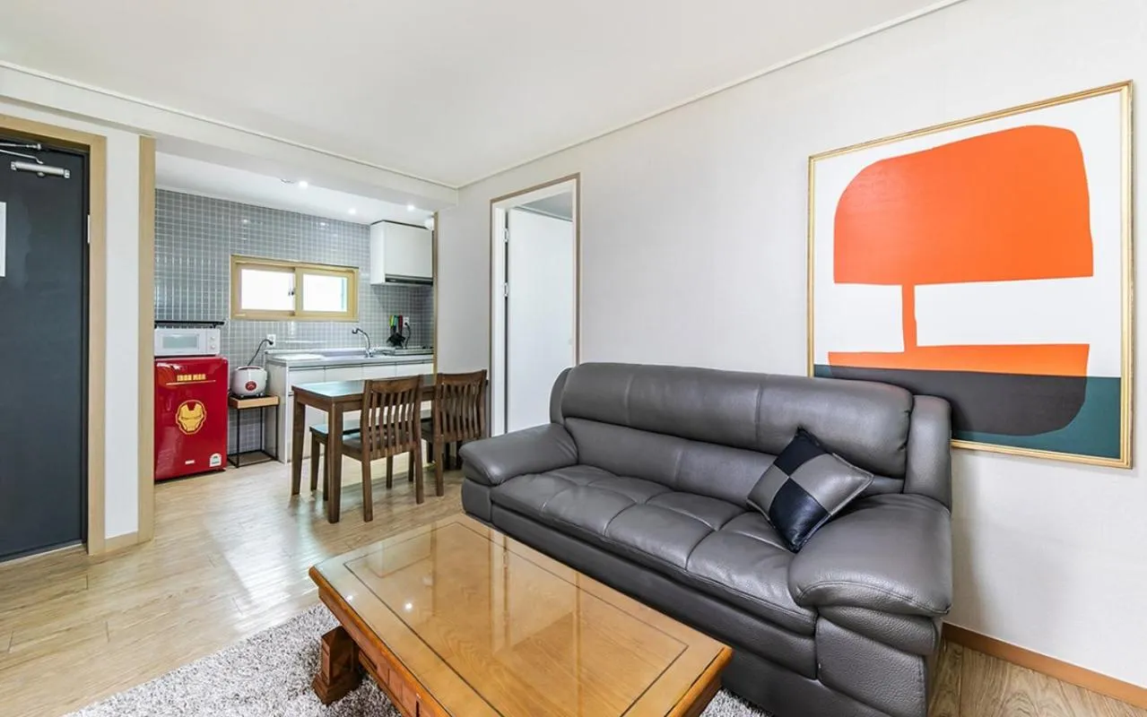 Kitchen or kitchenette in YAJA Hotel Tongyeong Ferry Terminal Branch